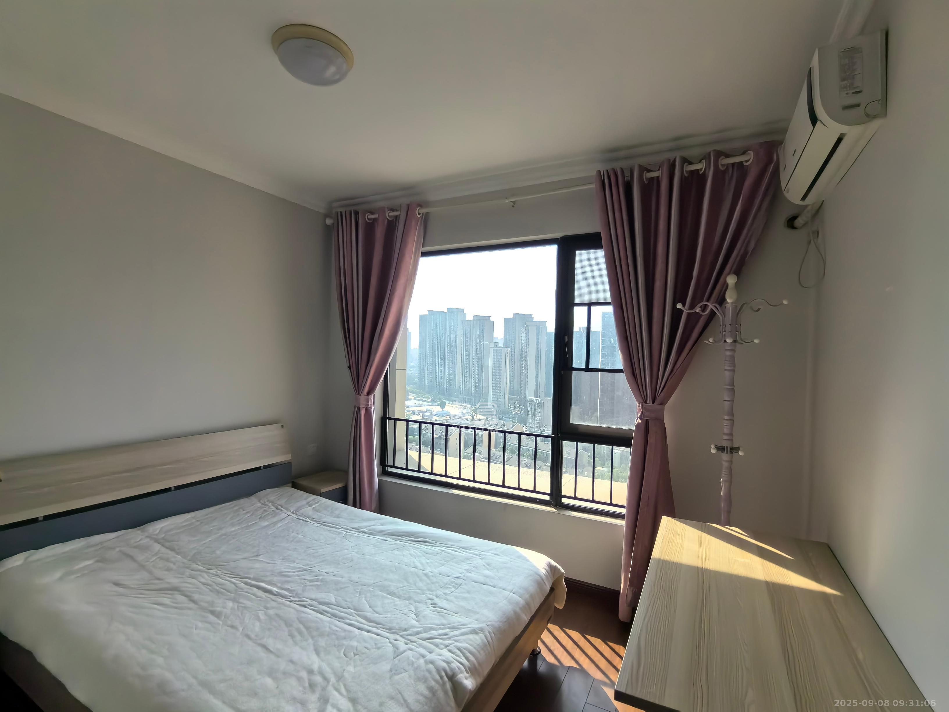 万科金域华府三四期 3室2厅1卫 2400.0元/月 万科金域华府三四期 3室2厅1卫 2400.0元/月室内图