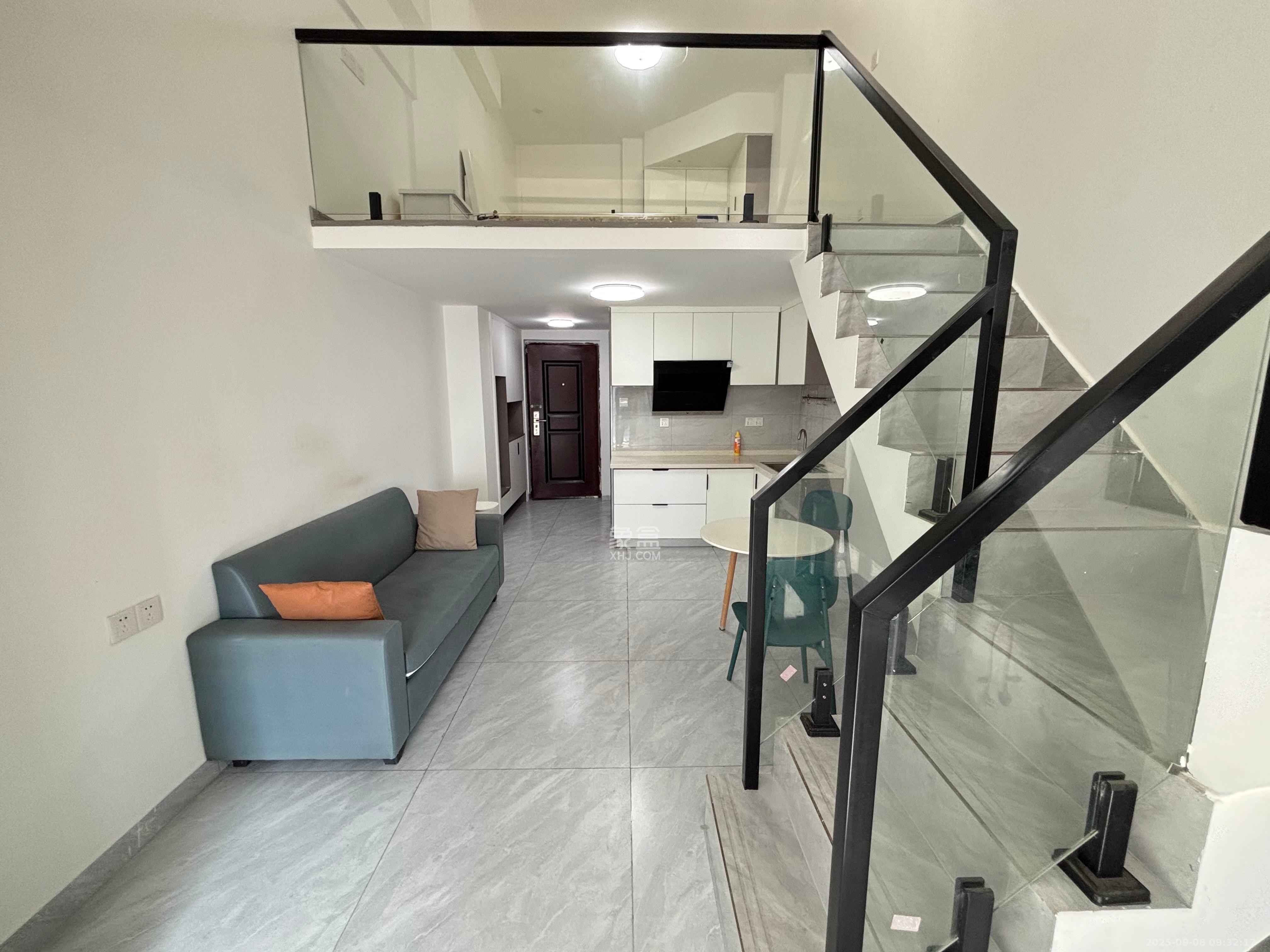 欣隆居  2室1厅1卫    2000.0元/月 欣隆居  2室1厅1卫    2000.0元/月室内图