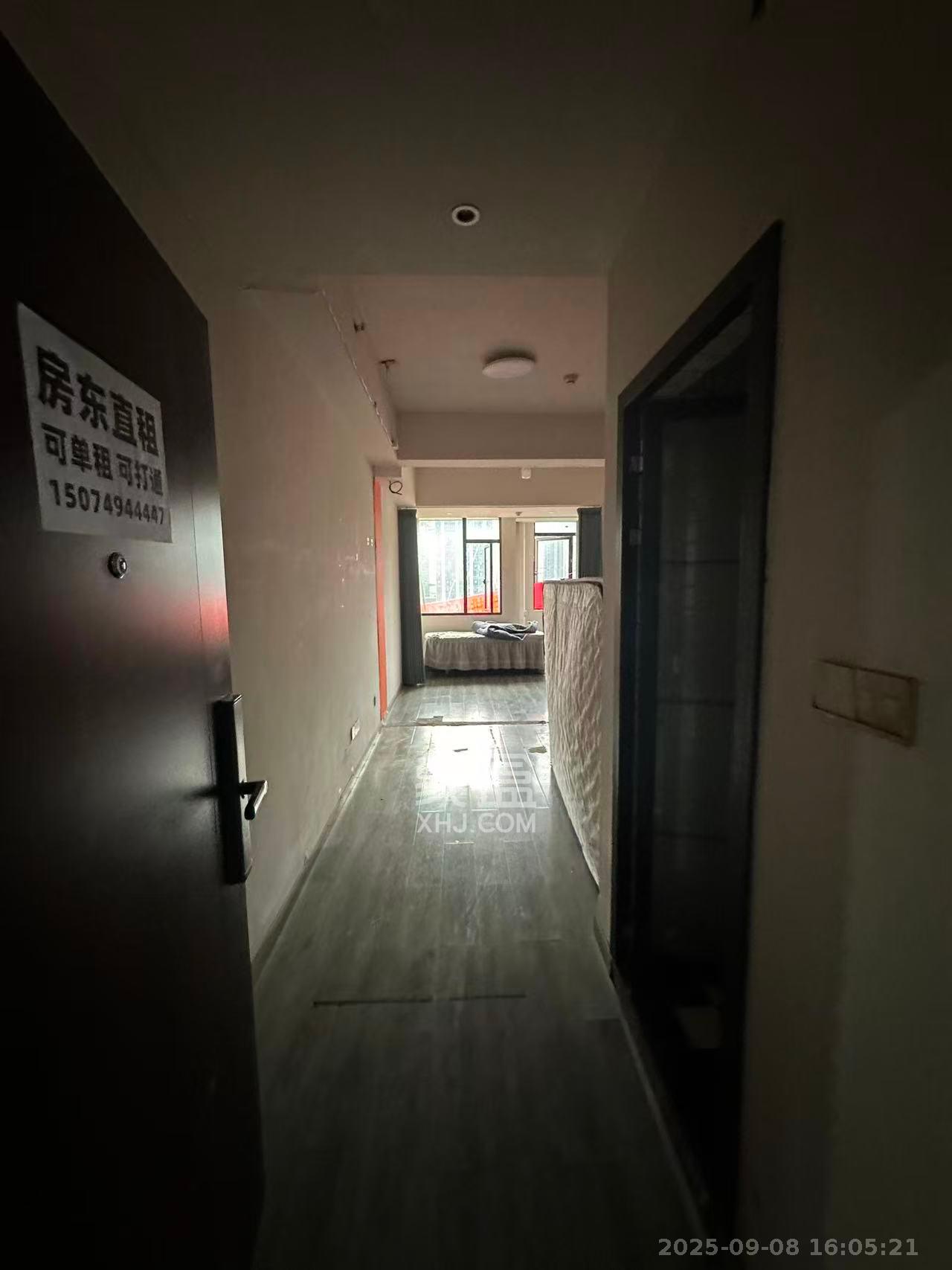 国泰九龙湾  1室1厅1卫    900.0元/月 国泰九龙湾  1室1厅1卫    900.0元/月