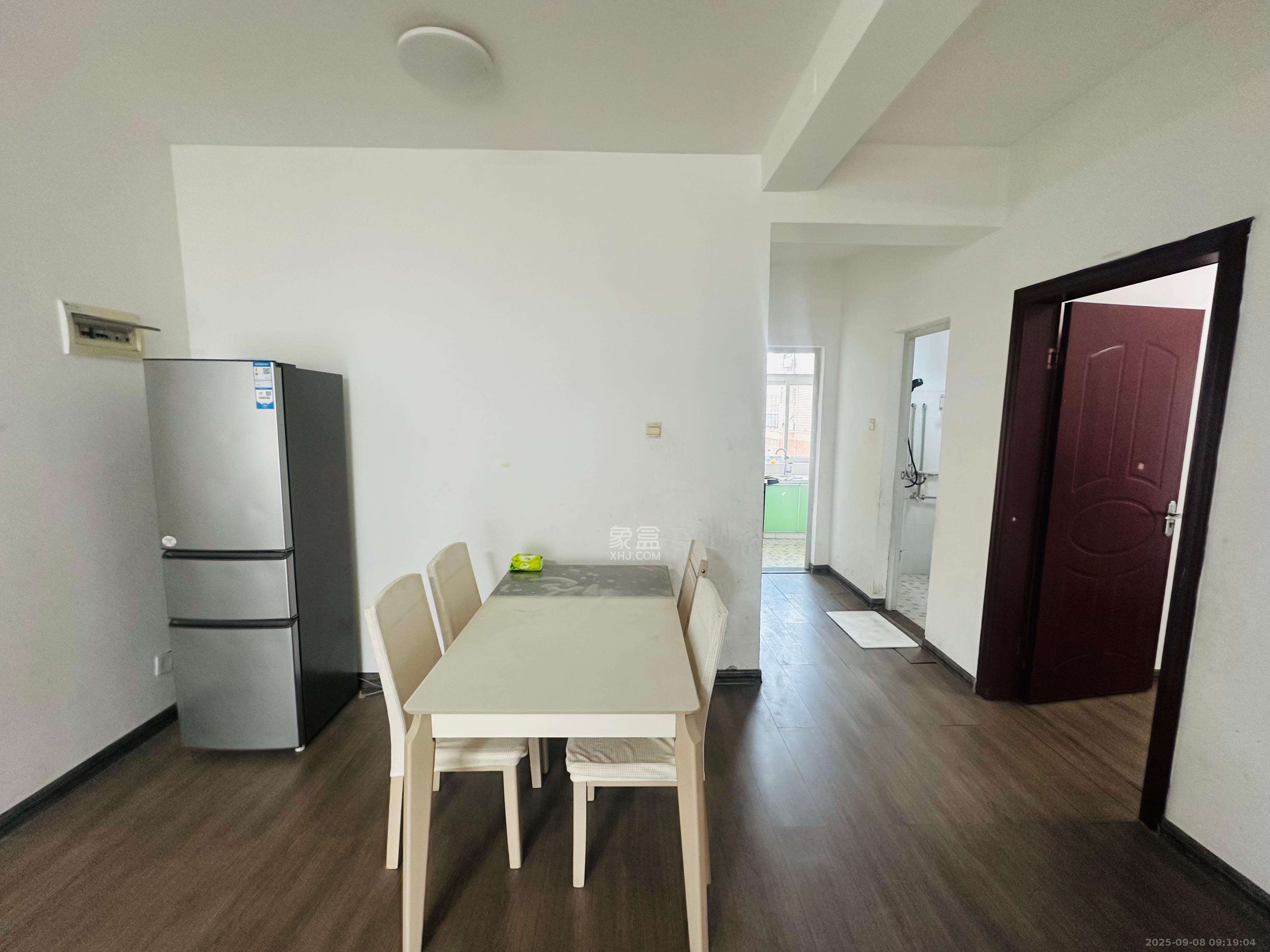 水木兰庭  3室2厅2卫    2000.0元/月室内图