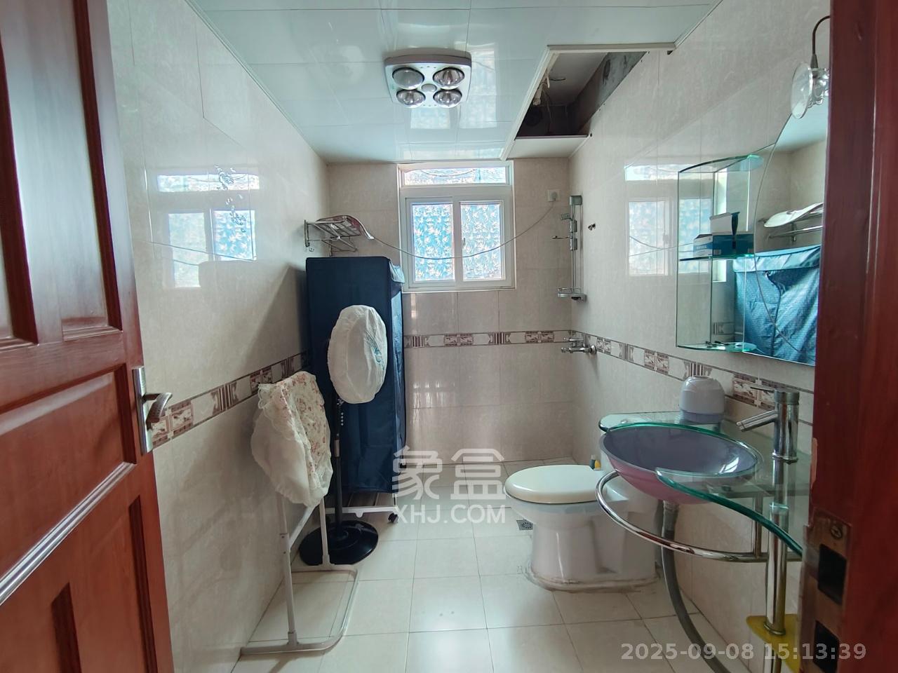 海利华宫大厦 3室2厅2卫 3000.0元/月 海利华宫大厦 3室2厅2卫 3000.0元/月室内图