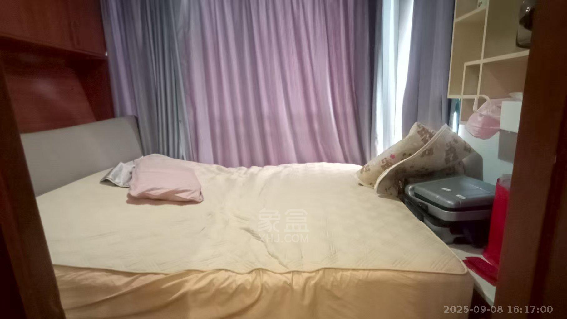 经世皇城 3室2厅2卫 1400.0元/月 经世皇城 3室2厅2卫 1400.0元/月室内图