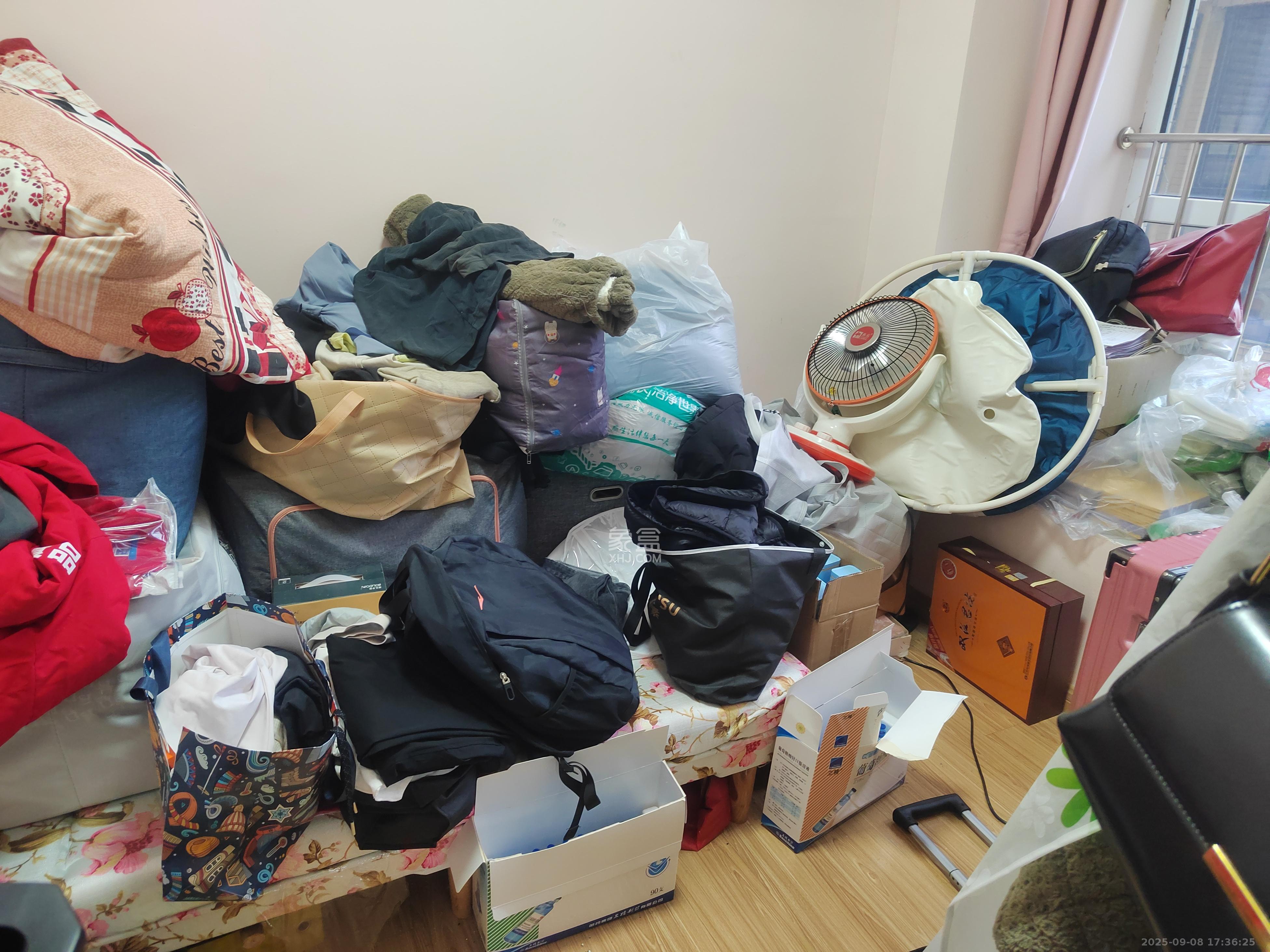 丰园城(鄱阳小区二期) 3室2厅1卫 1800.0元/月 丰园城(鄱阳小区二期) 3室2厅1卫 1800.0元/月室内图