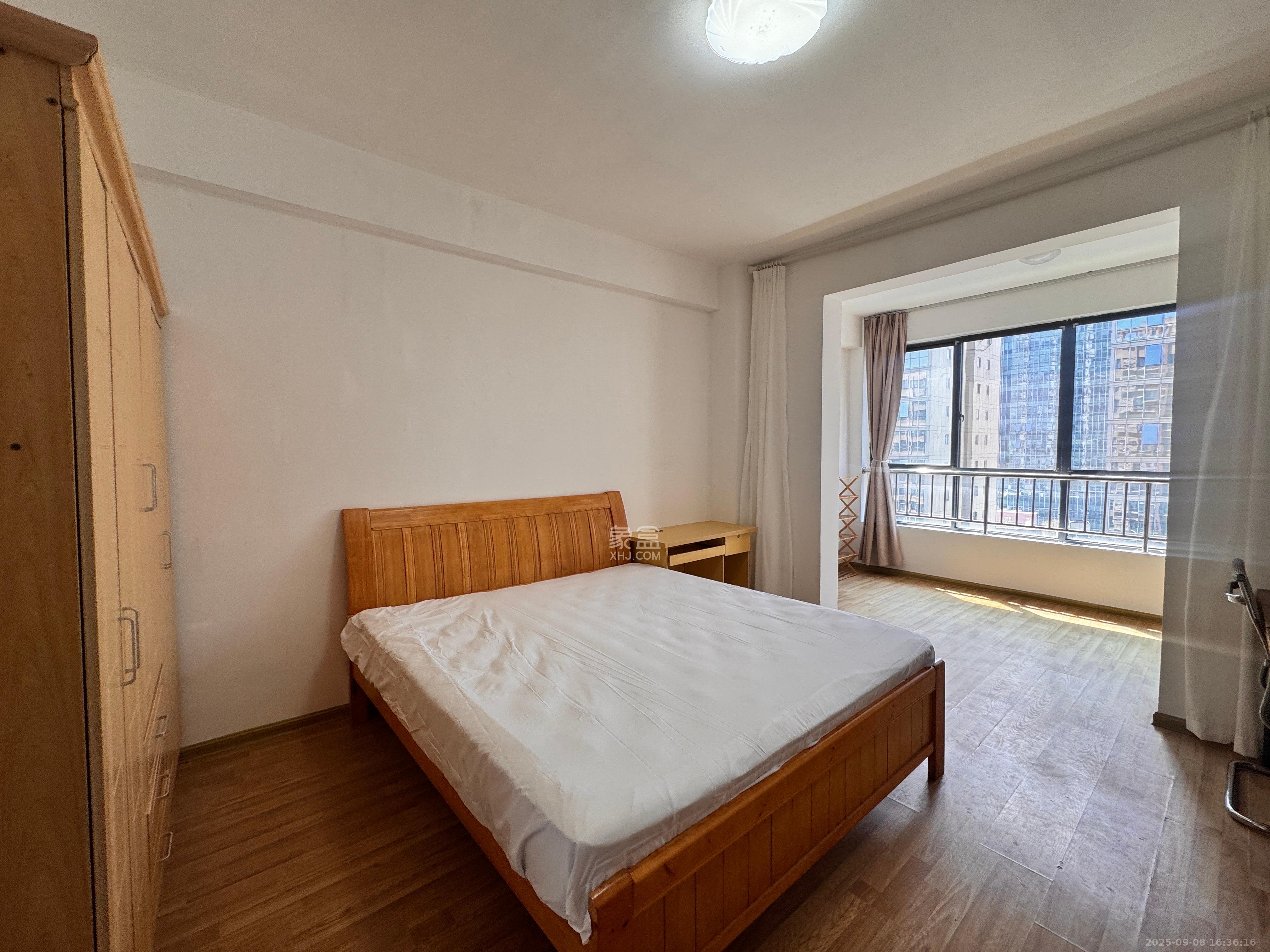 湖南省地震局单位宿舍 4室2厅2卫 3200.0元/月 湖南省地震局单位宿舍 4室2厅2卫 3200.0元/月室内图