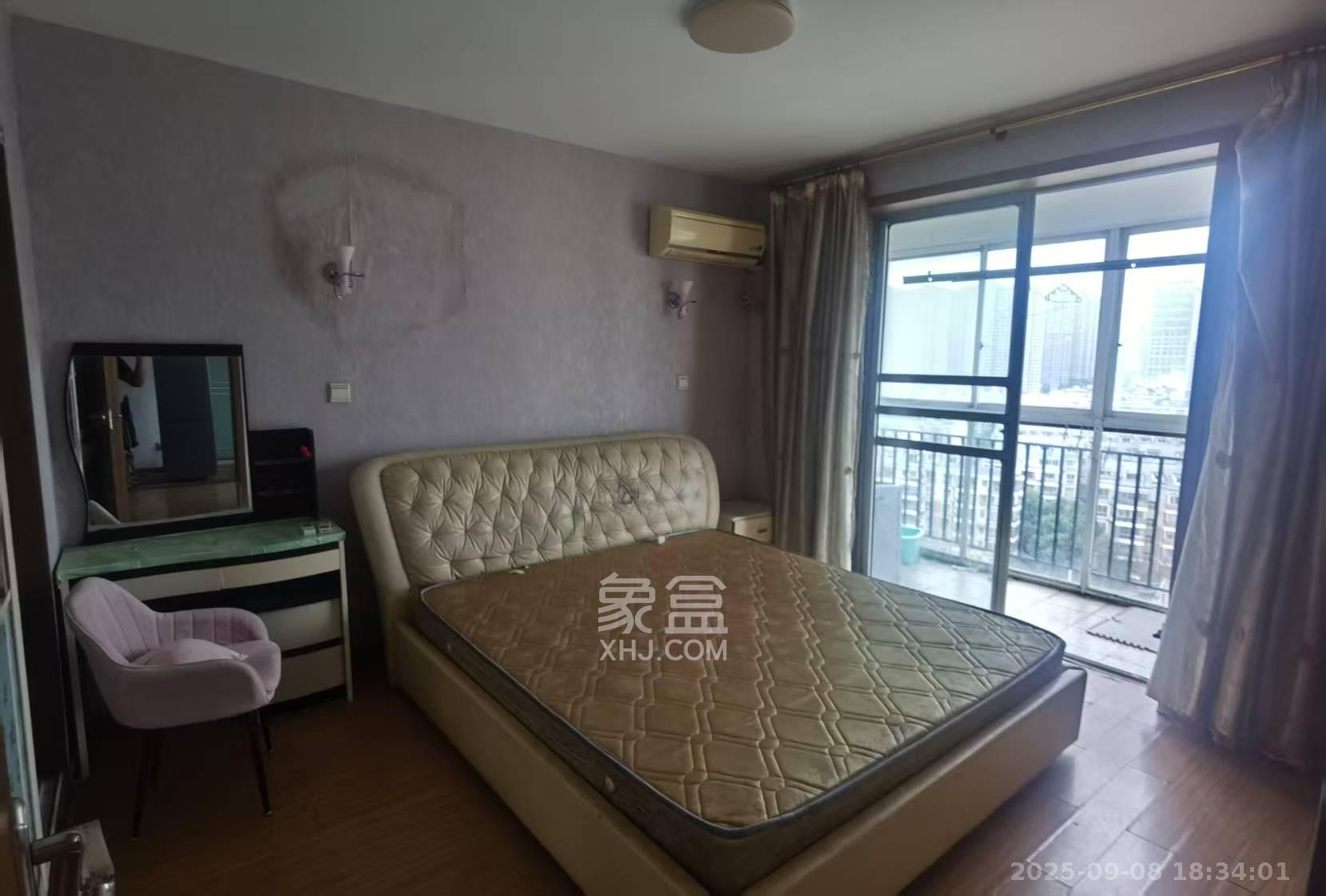 枫林美景  2室2厅1卫   2200.00元/月室内图