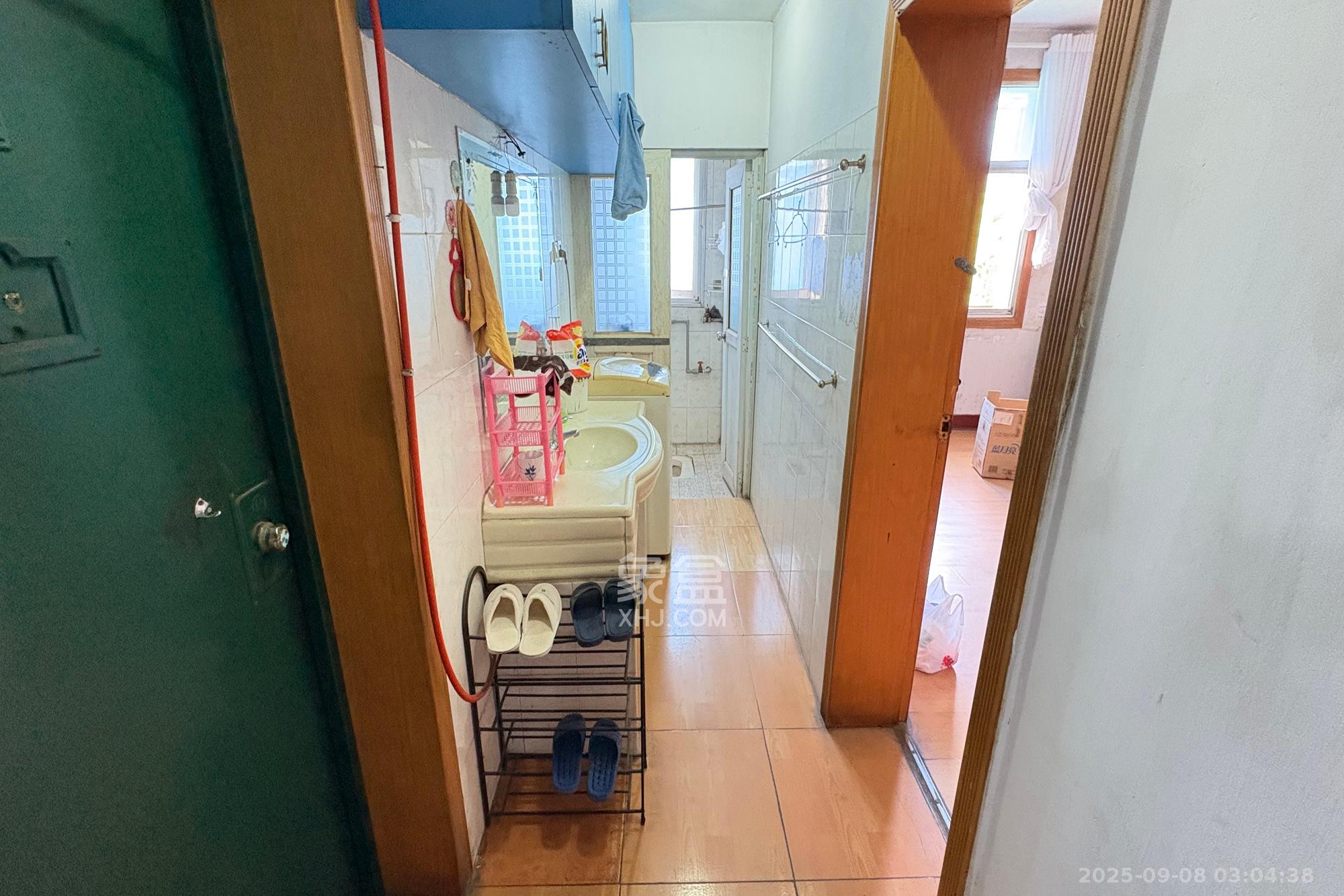 省政府机关二院  3室1厅1卫    86.0万其他