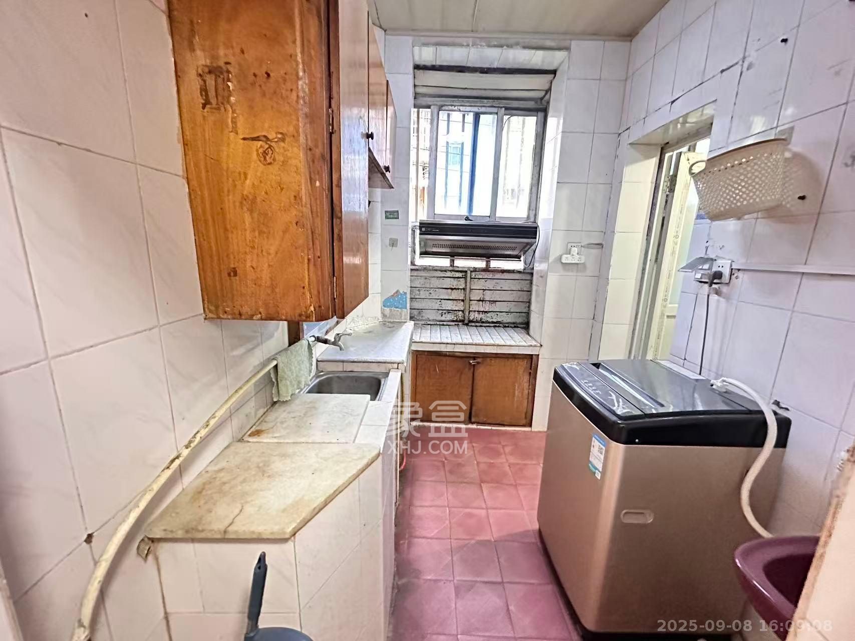 文艺新村  2室1厅1卫    1600.0元/月室内图