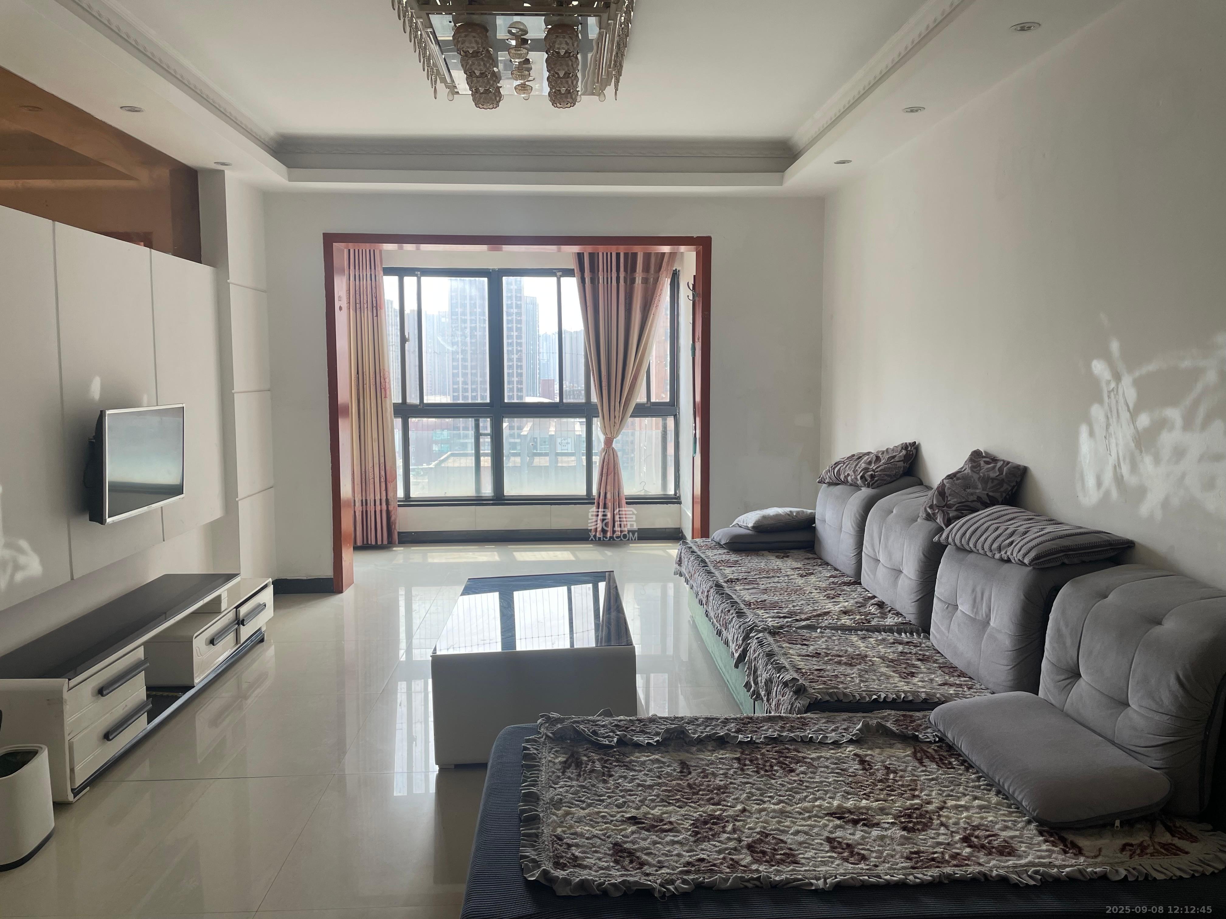 勤诚达新界  3室2厅1卫    1800.0元/月 勤诚达新界  3室2厅1卫    1800.0元/月