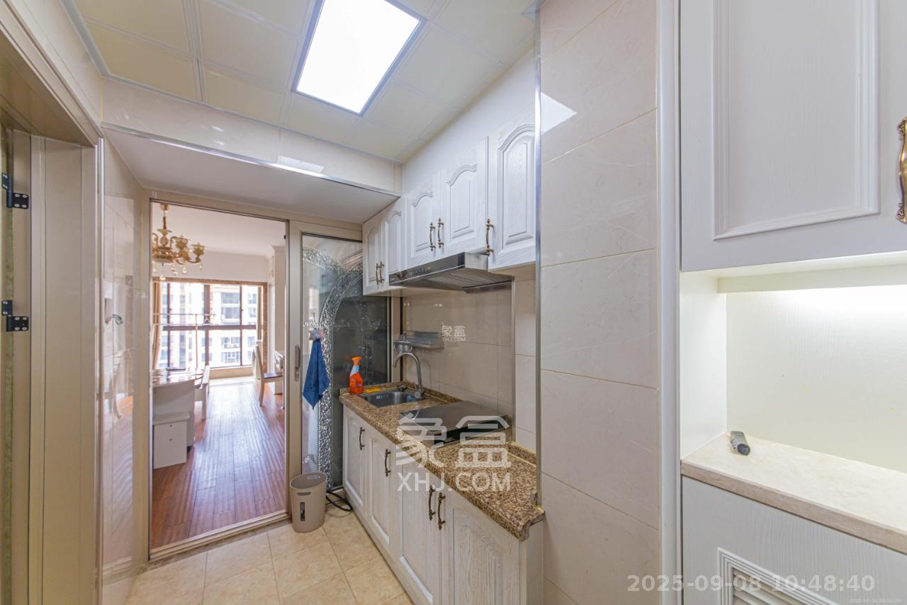 鑫远悦城(鑫远悦时代) 1室1厅1卫 1350.0元/月 鑫远悦城(鑫远悦时代) 1室1厅1卫 1350.0元/月室内图