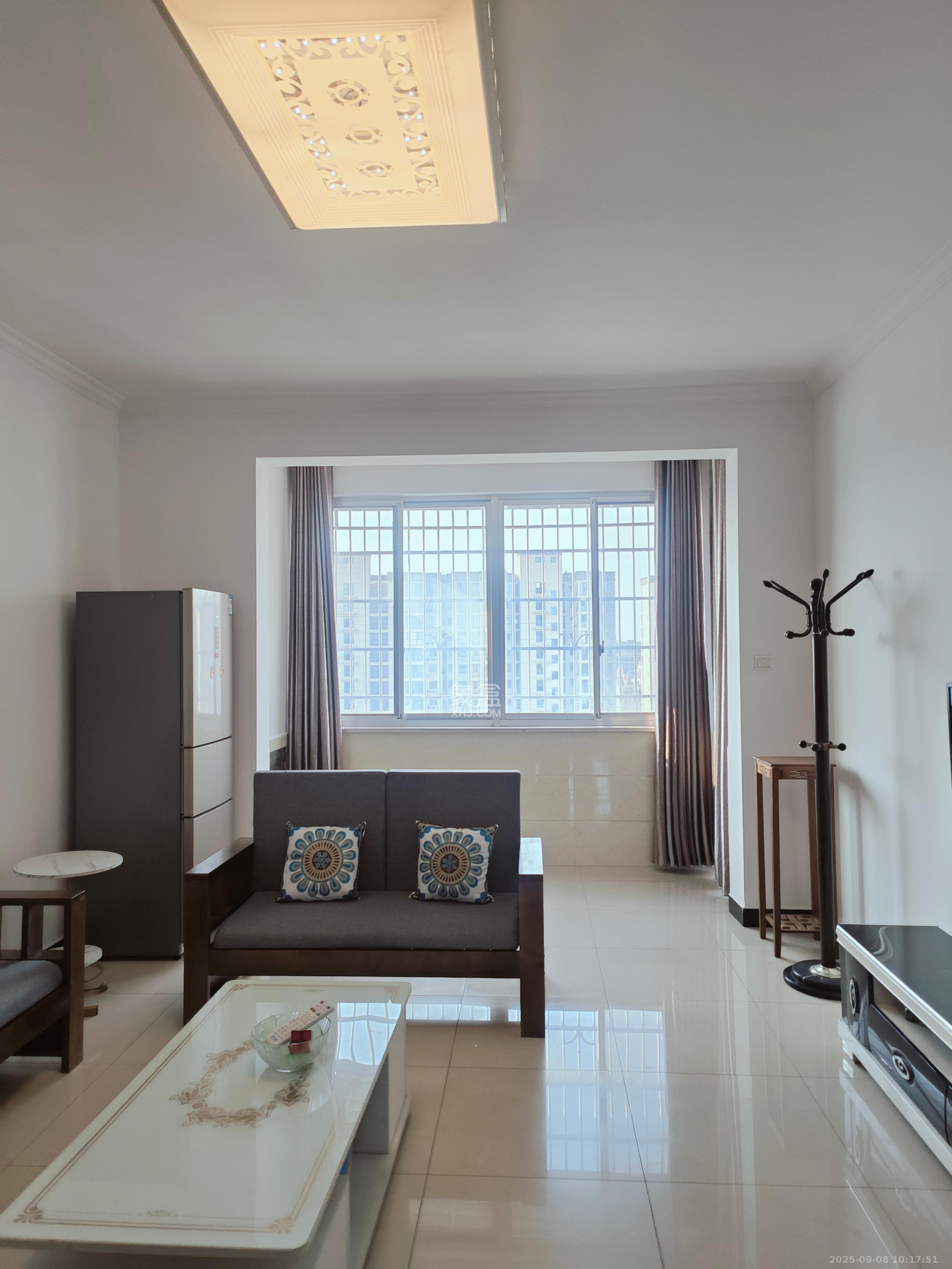 先锋新宇  2室2厅1卫    1650.0元/月 先锋新宇  2室2厅1卫    1650.0元/月室内图