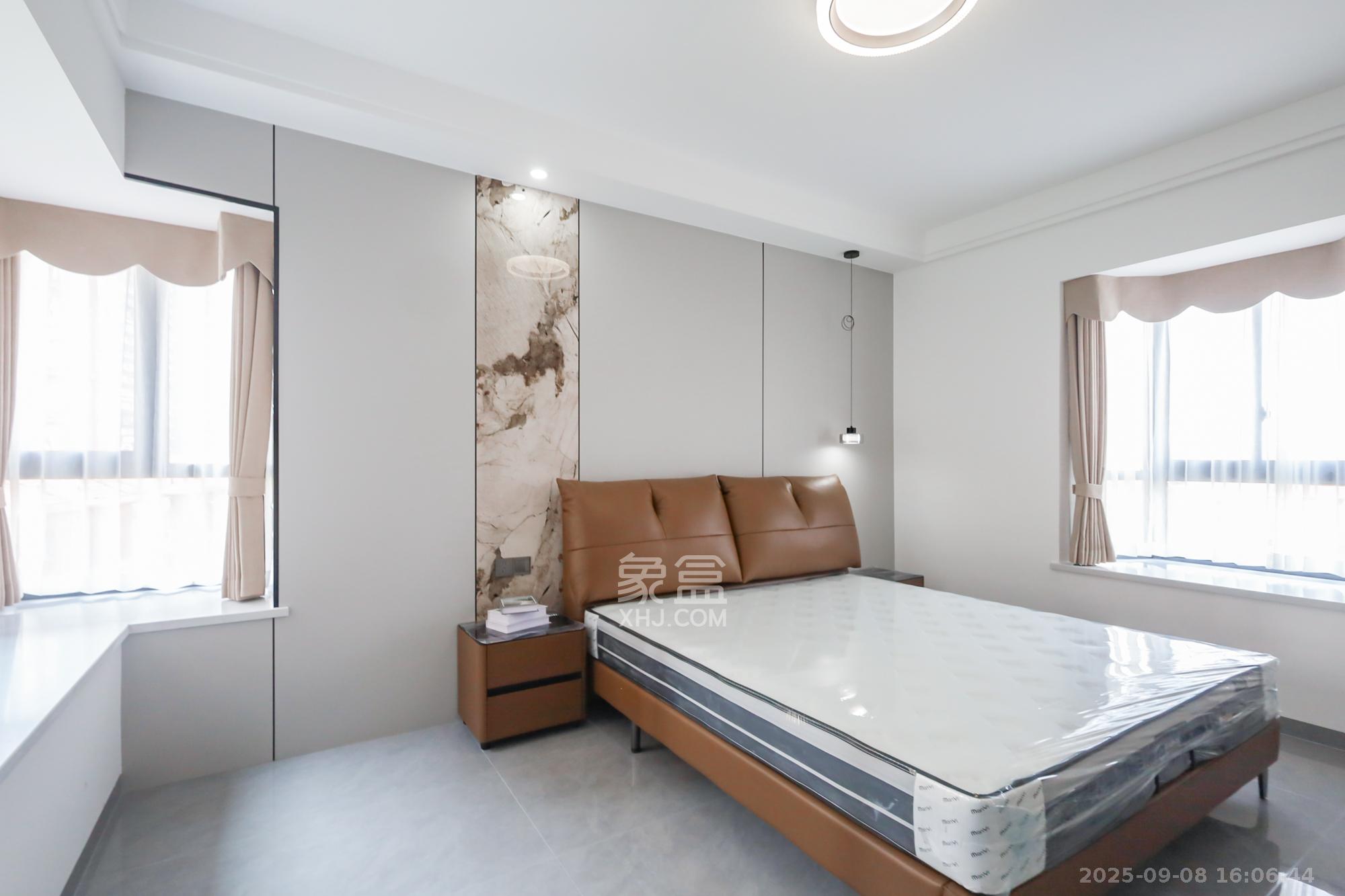 香海西岸 4室2厅2卫 128.8万 香海西岸 4室2厅2卫 128.8万卧室