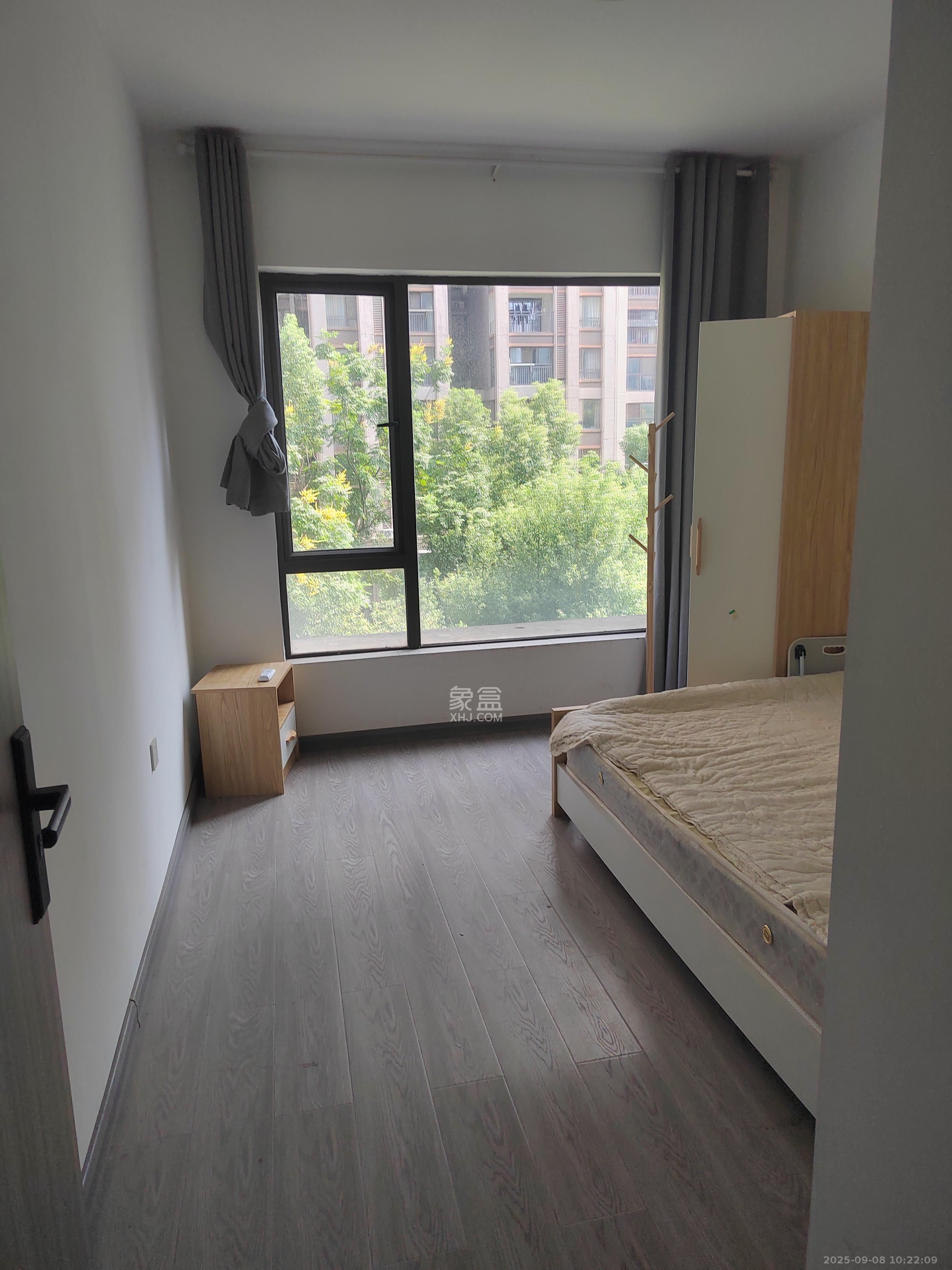 旭辉御府  3室2厅2卫   2500.00元/月室内图