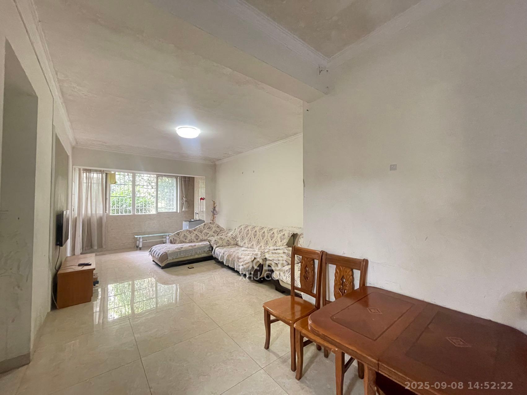 楚天中苑  2室2厅1卫    1600.0元/月 楚天中苑  2室2厅1卫    1600.0元/月室内图