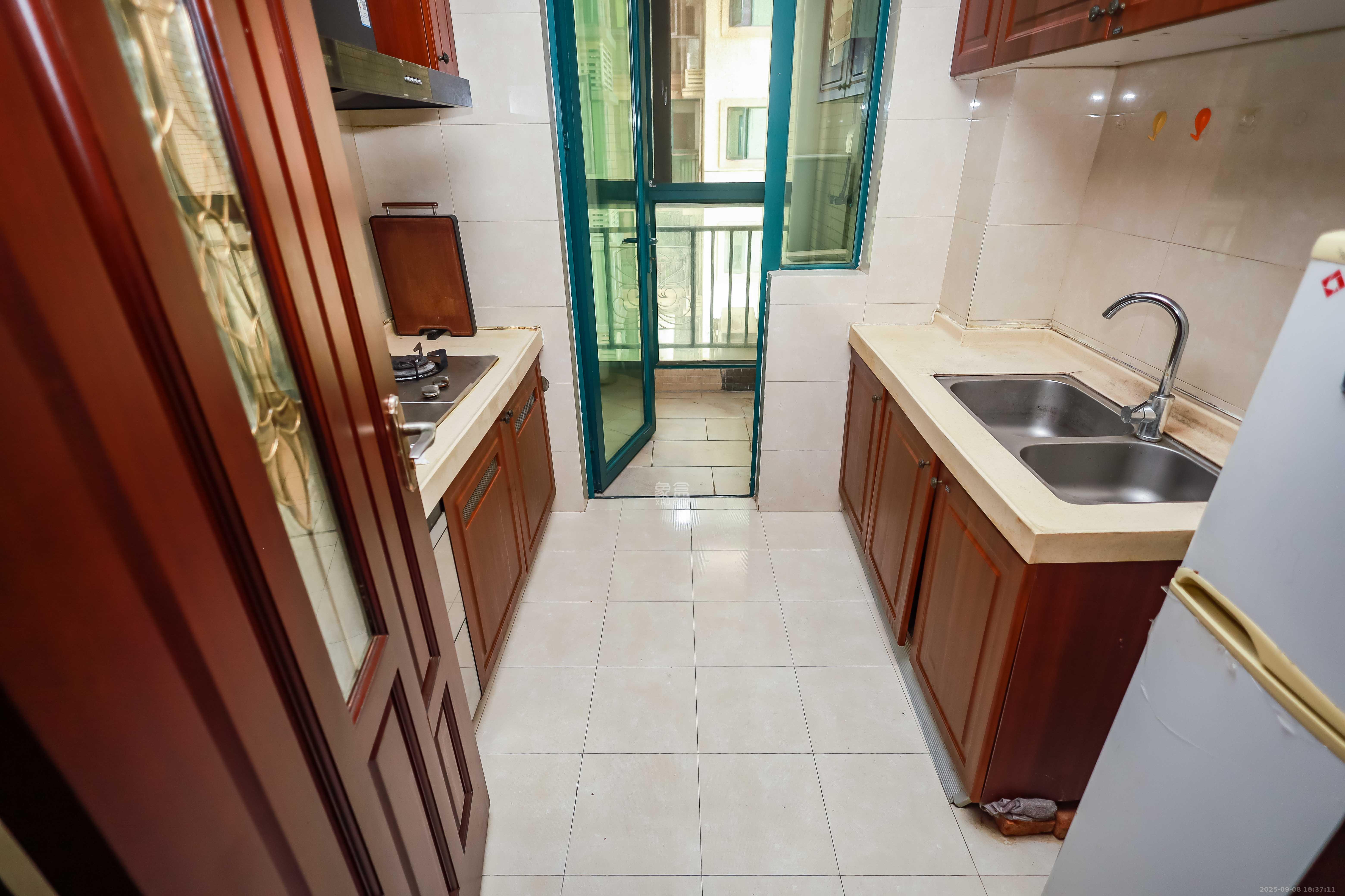 恒大华府 2室2厅1卫 120.0万 恒大华府 2室2厅1卫 120.0万厨房