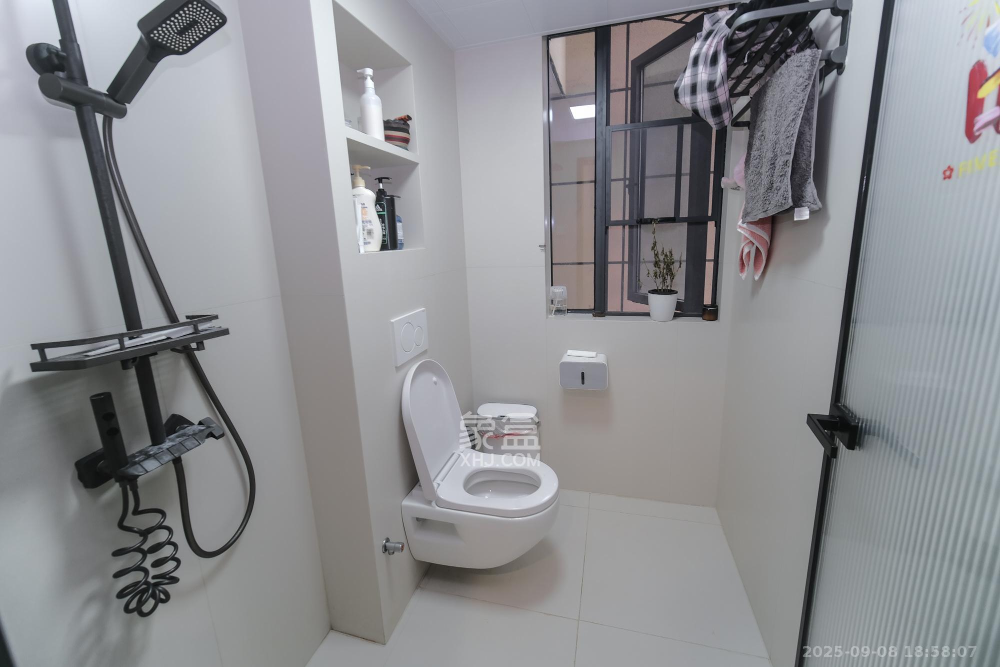 永宏万家里 3室2厅1卫 75.0万 永宏万家里 3室2厅1卫 75.0万卫生间