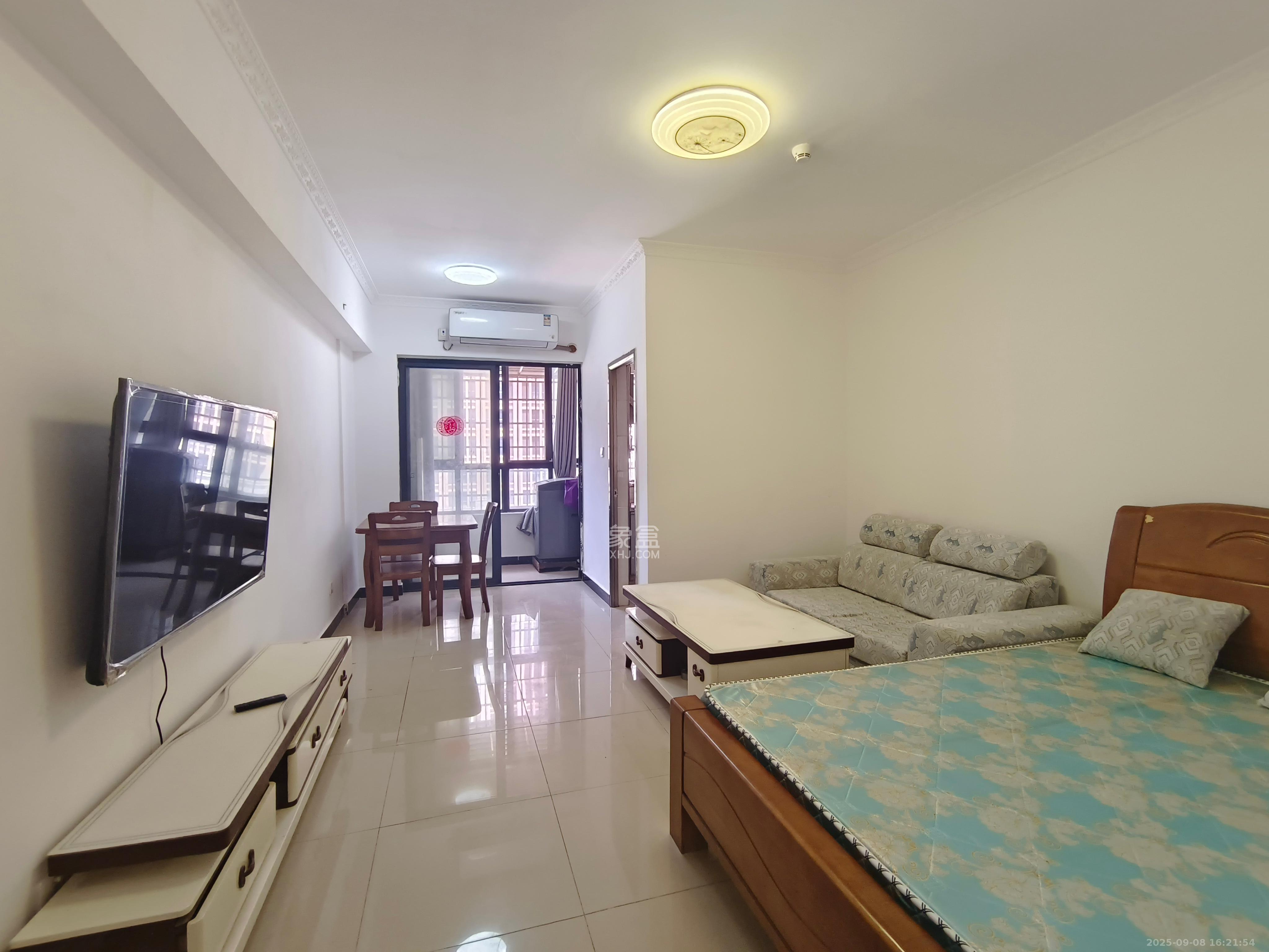 圭塘三小区  1室1厅1卫    1600.0元/月室内图