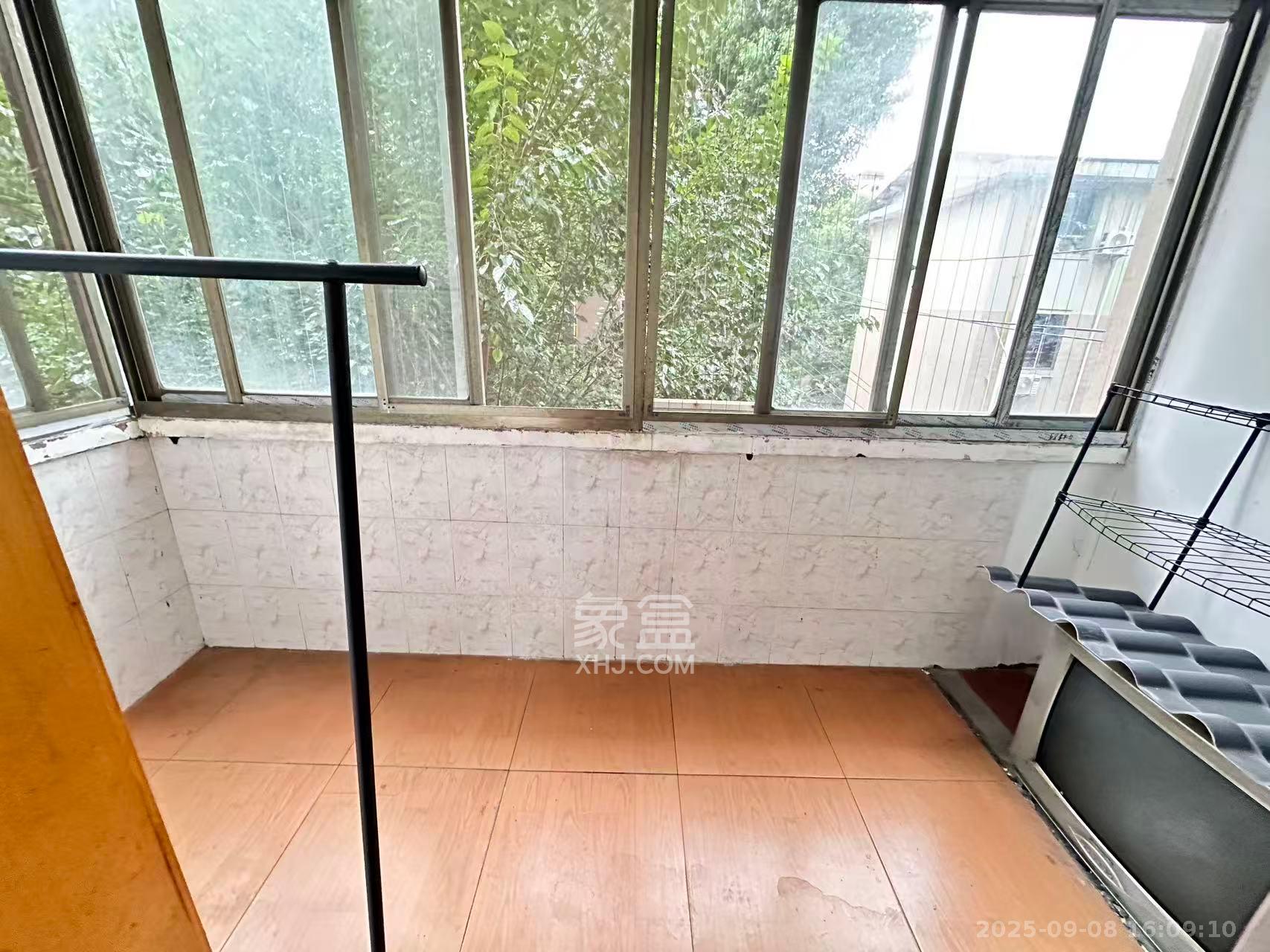 文艺新村 2室1厅1卫 1600.0元/月 文艺新村 2室1厅1卫 1600.0元/月室内图