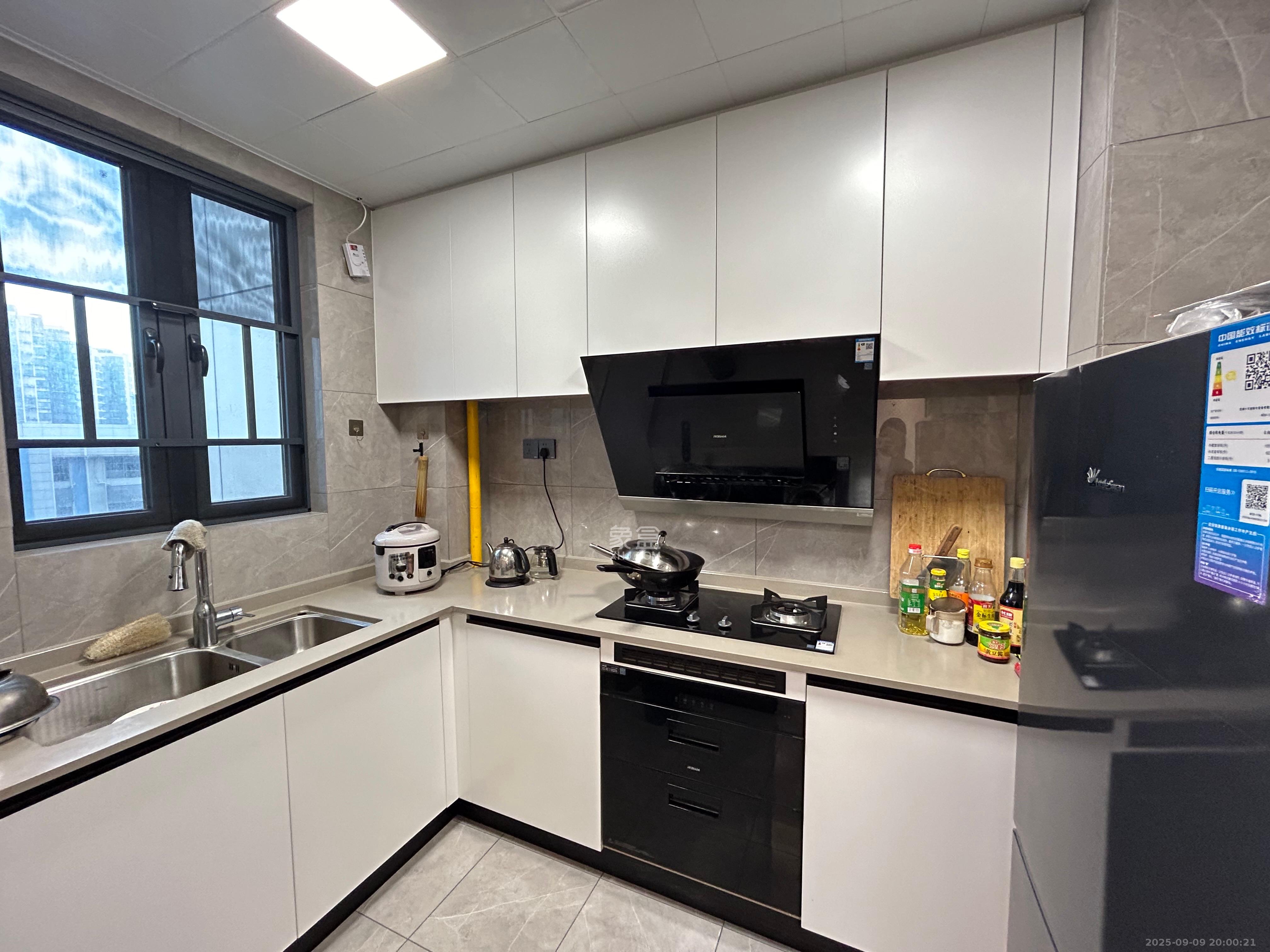 长房悦香山 1室1厅1卫 1150.0元/月 长房悦香山 1室1厅1卫 1150.0元/月室内图