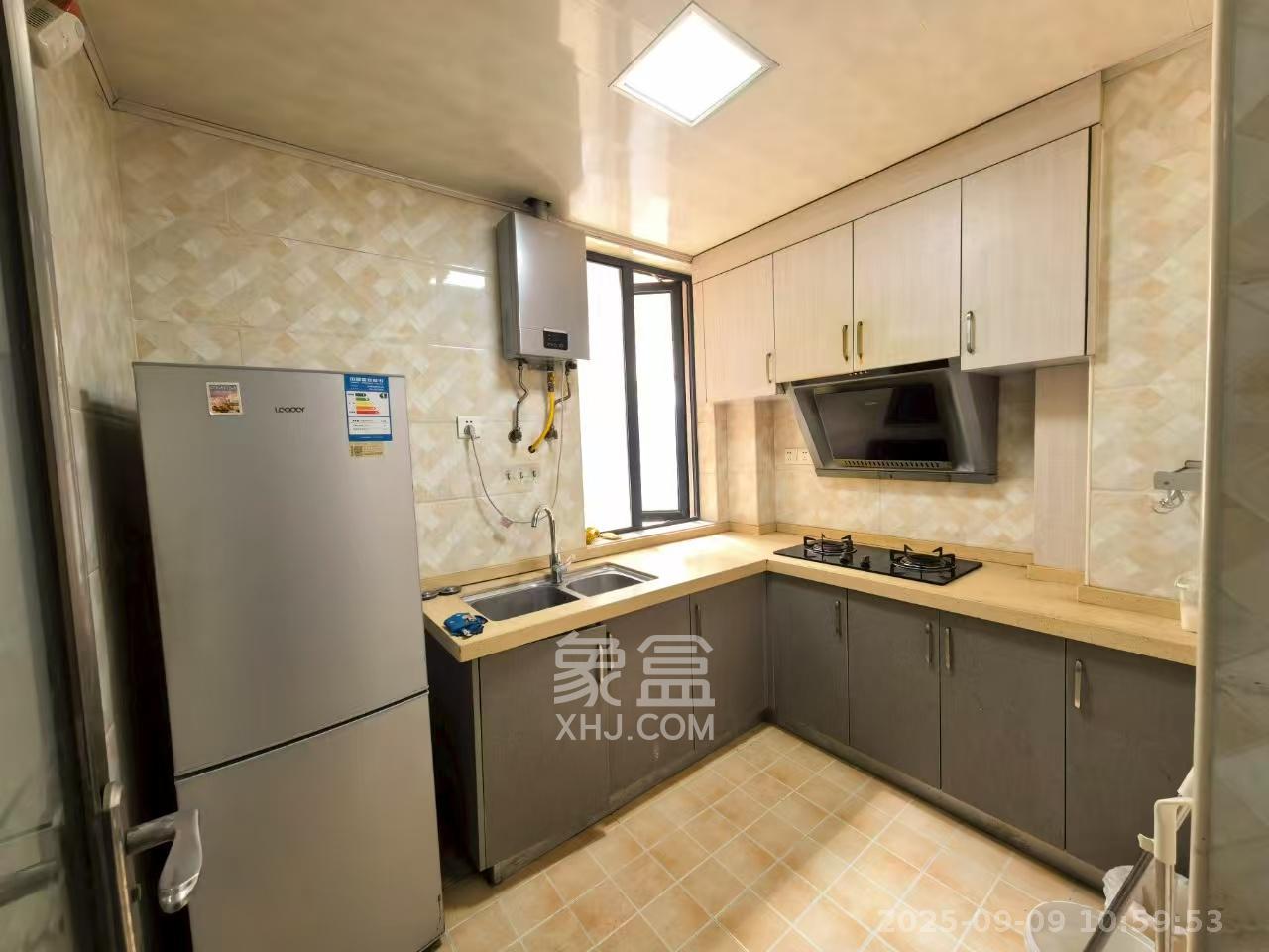 地华梅溪湖畔  2室2厅1卫    2200.0元/月 地华梅溪湖畔  2室2厅1卫    2200.0元/月室内图