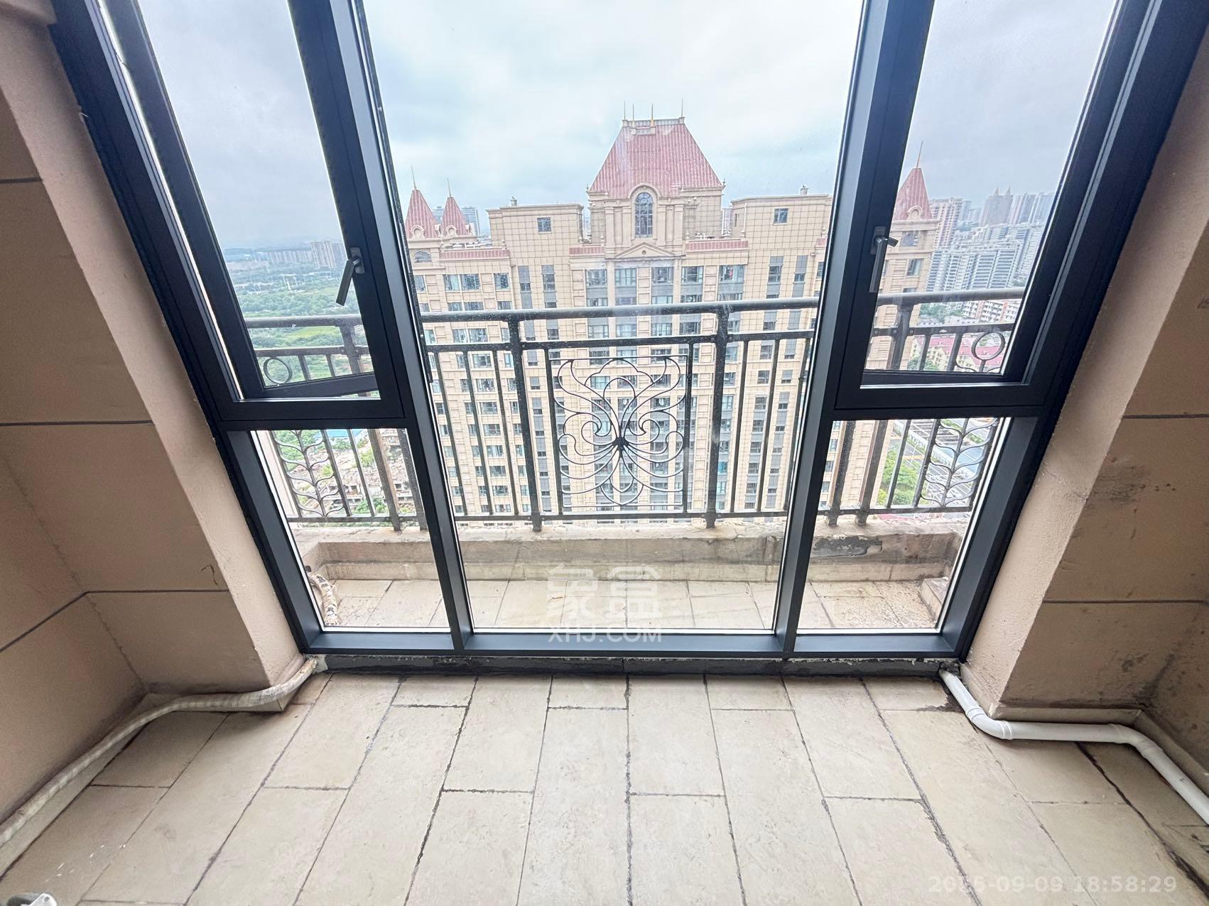 恒大国际广场 3室2厅1卫 3100.0元/月 恒大国际广场 3室2厅1卫 3100.0元/月室内图