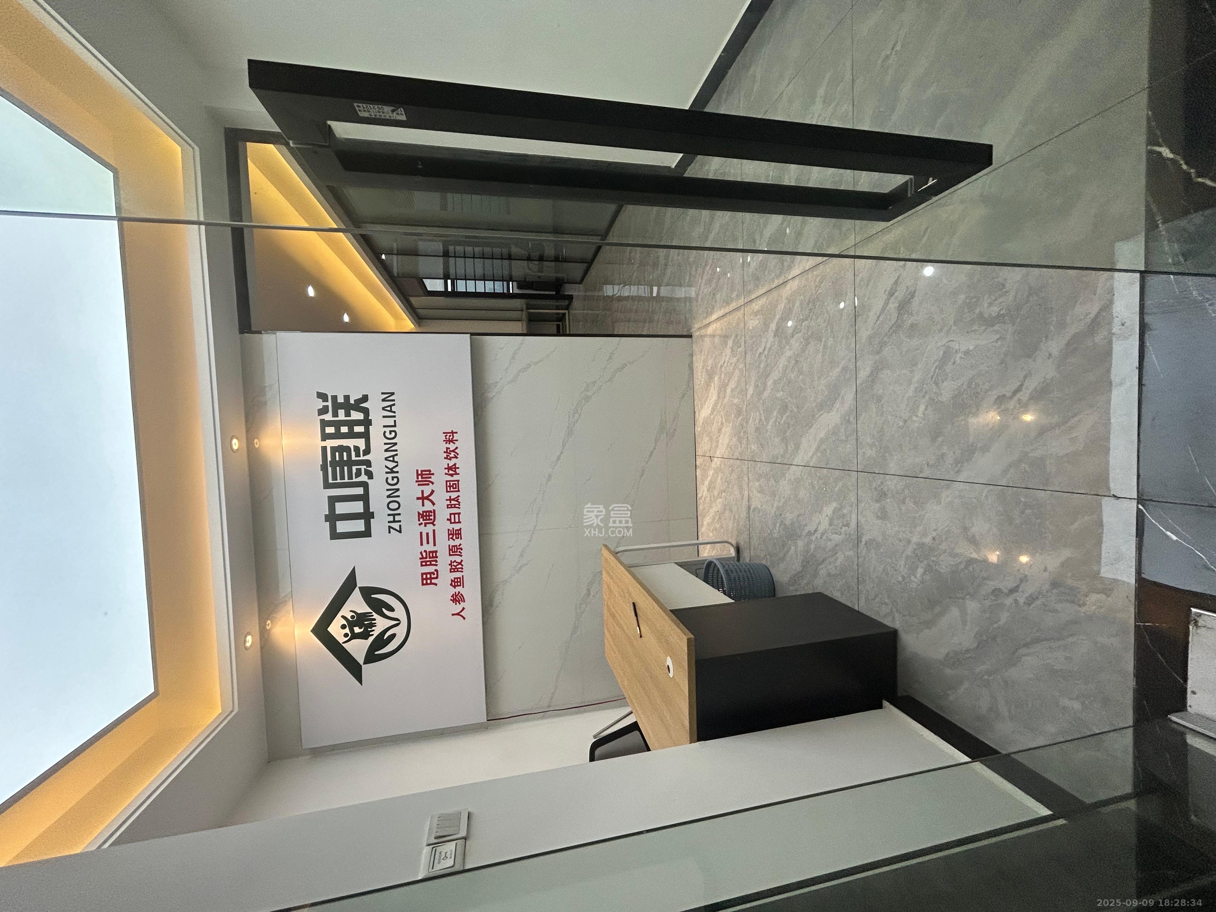 华润置地广场二期  1室1厅1卫    4000.0元/月室内图