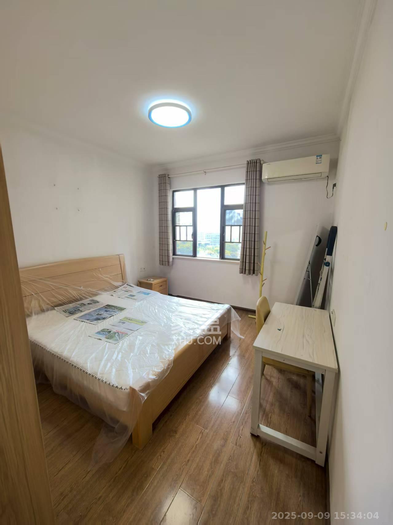 江山帝景哈佛  3室2厅2卫    2100.0元/月室内图