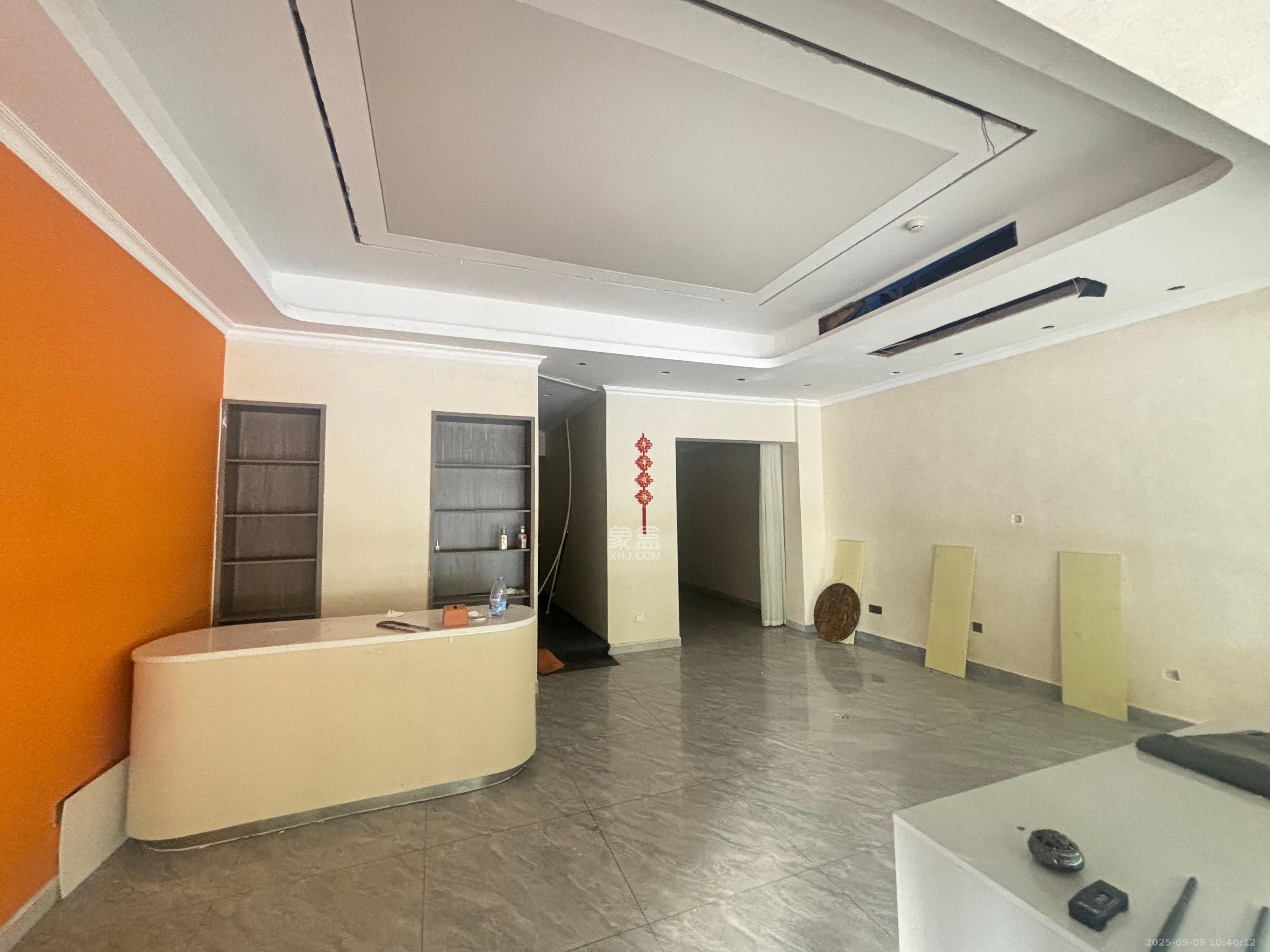 旭辉御府   240.0㎡      10800.0元/月