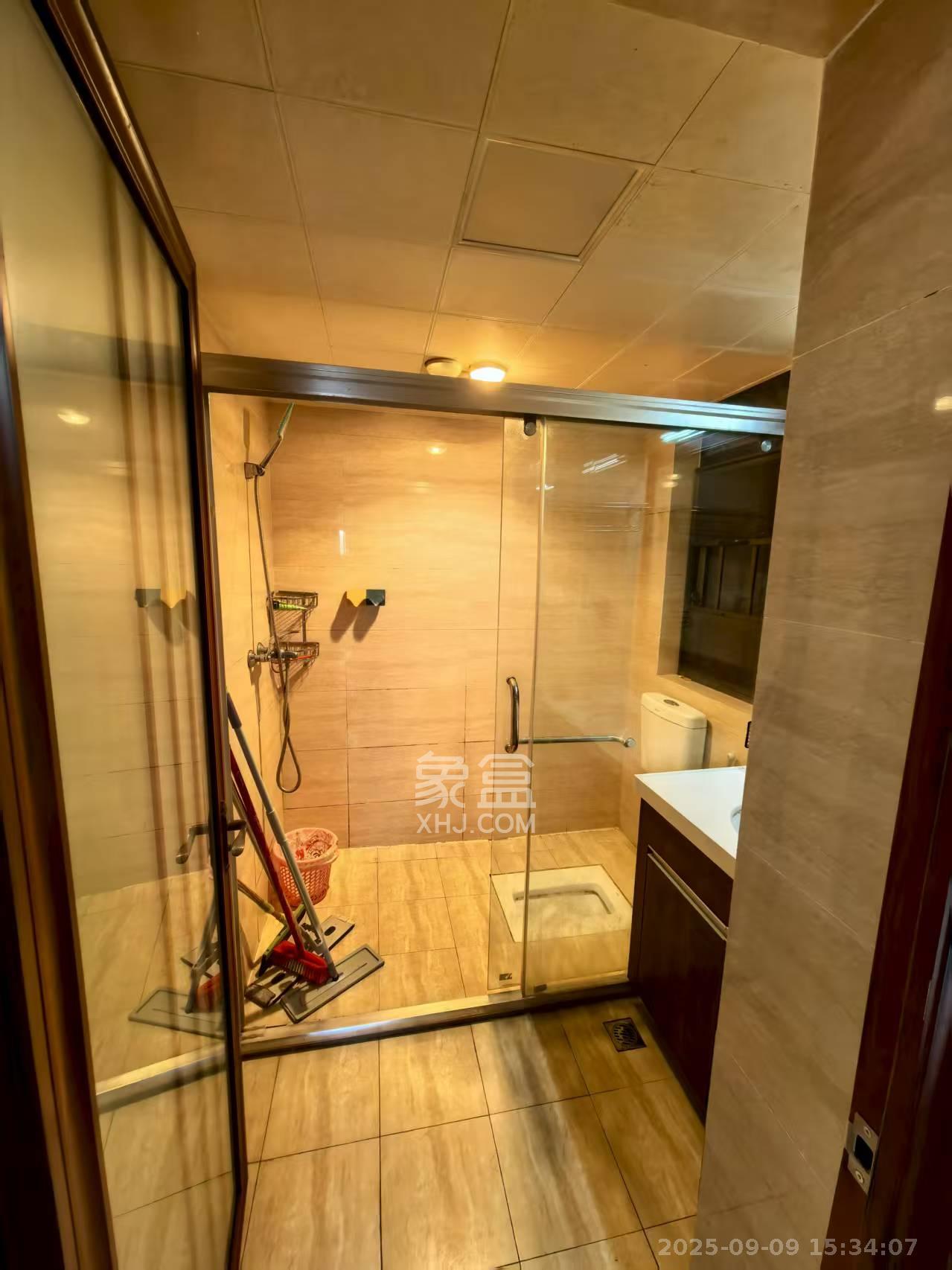 江山帝景哈佛 3室2厅2卫 2100.0元/月 江山帝景哈佛 3室2厅2卫 2100.0元/月室内图