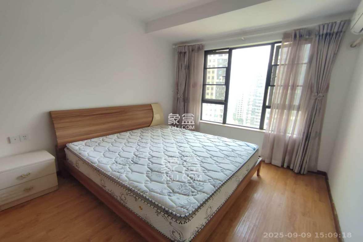 长房时代城  3室2厅1卫    2300.0元/月 长房时代城  3室2厅1卫    2300.0元/月室内图