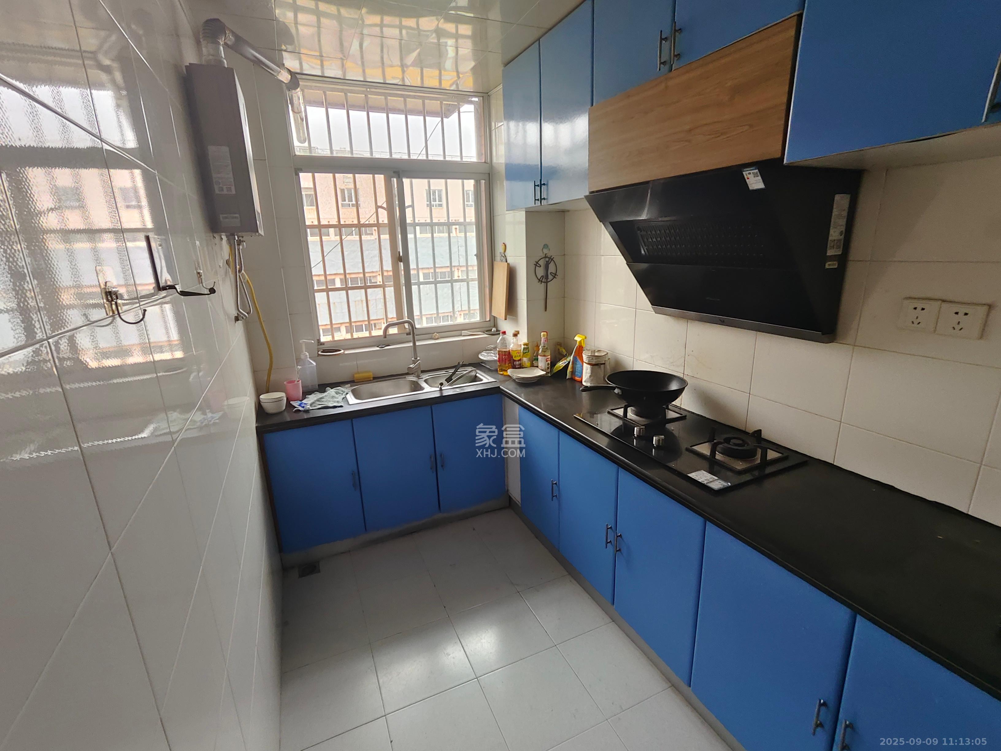 广厦新苑  3室2厅2卫    2800.0元/月 广厦新苑  3室2厅2卫    2800.0元/月室内图