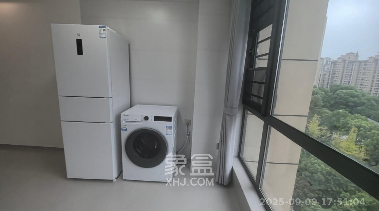 嘉裕大厦 1室1厅1卫 1800.0元/月 嘉裕大厦 1室1厅1卫 1800.0元/月室内图