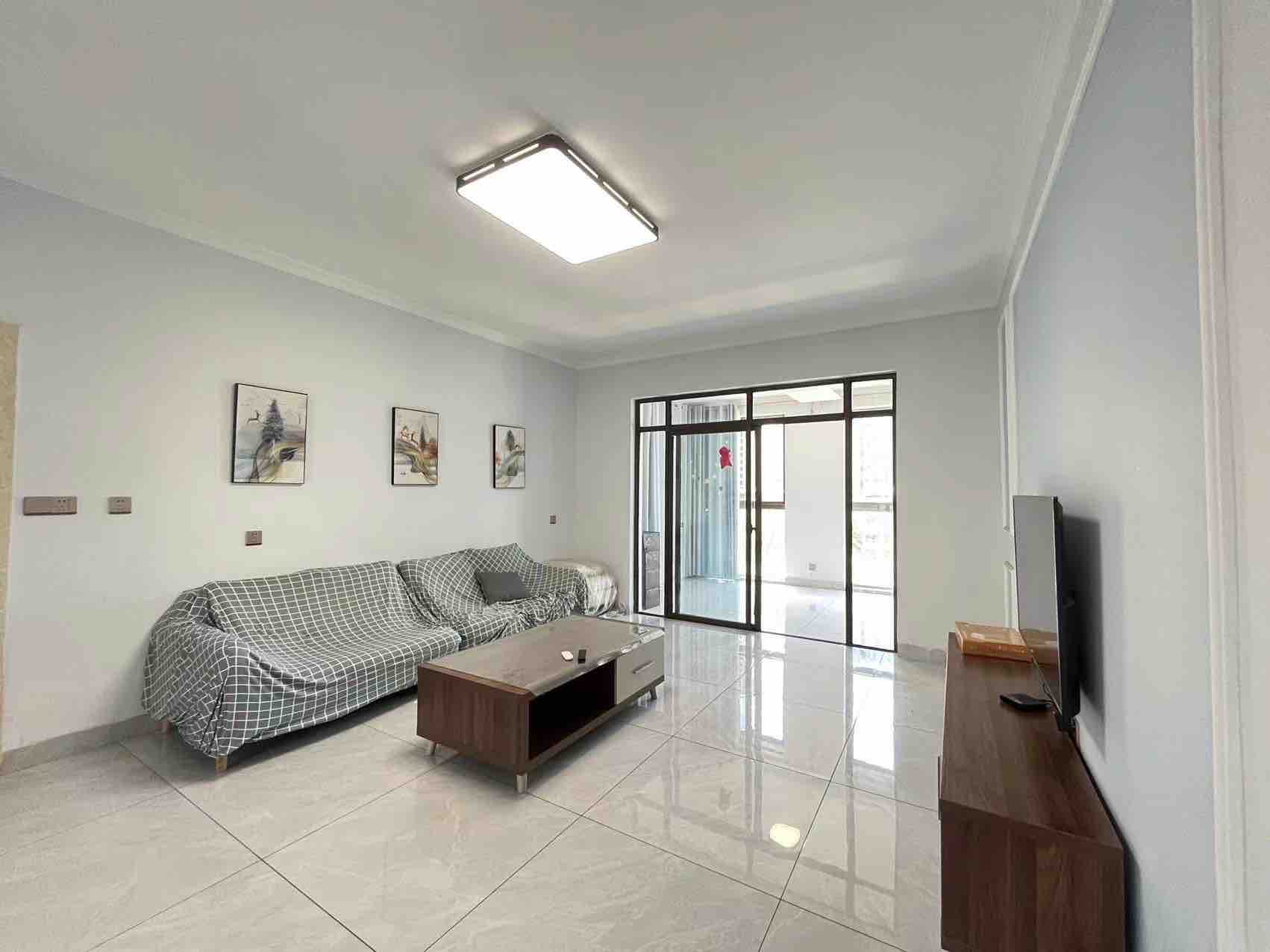 伴山公馆  3室2厅2卫    2000.0元/月 伴山公馆  3室2厅2卫    2000.0元/月室内图