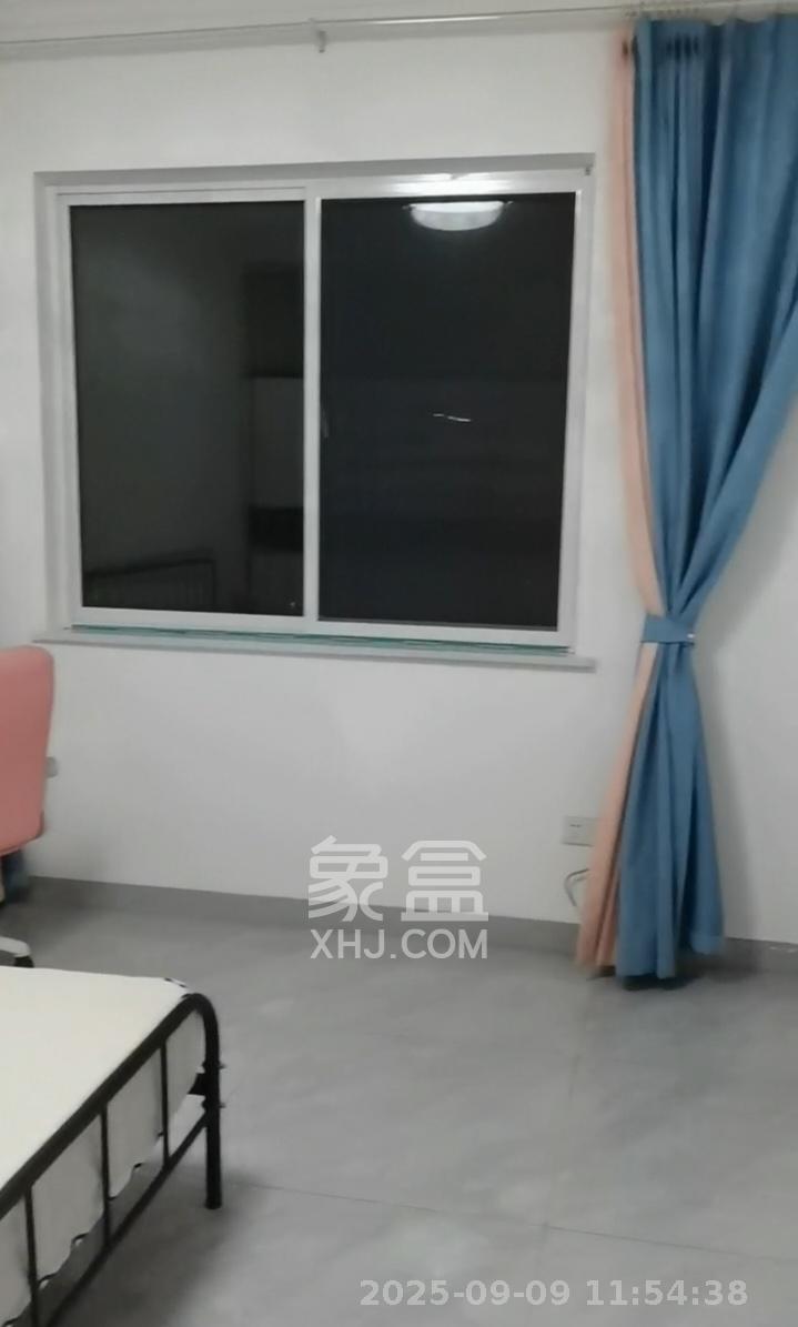 金鹰机电大市场  2室2厅1卫    1500.0元/月室内图