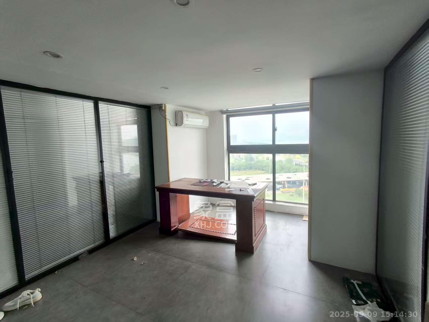 兰亭湾畔 1室1厅1卫 5500.0元/月 兰亭湾畔 1室1厅1卫 5500.0元/月室内图