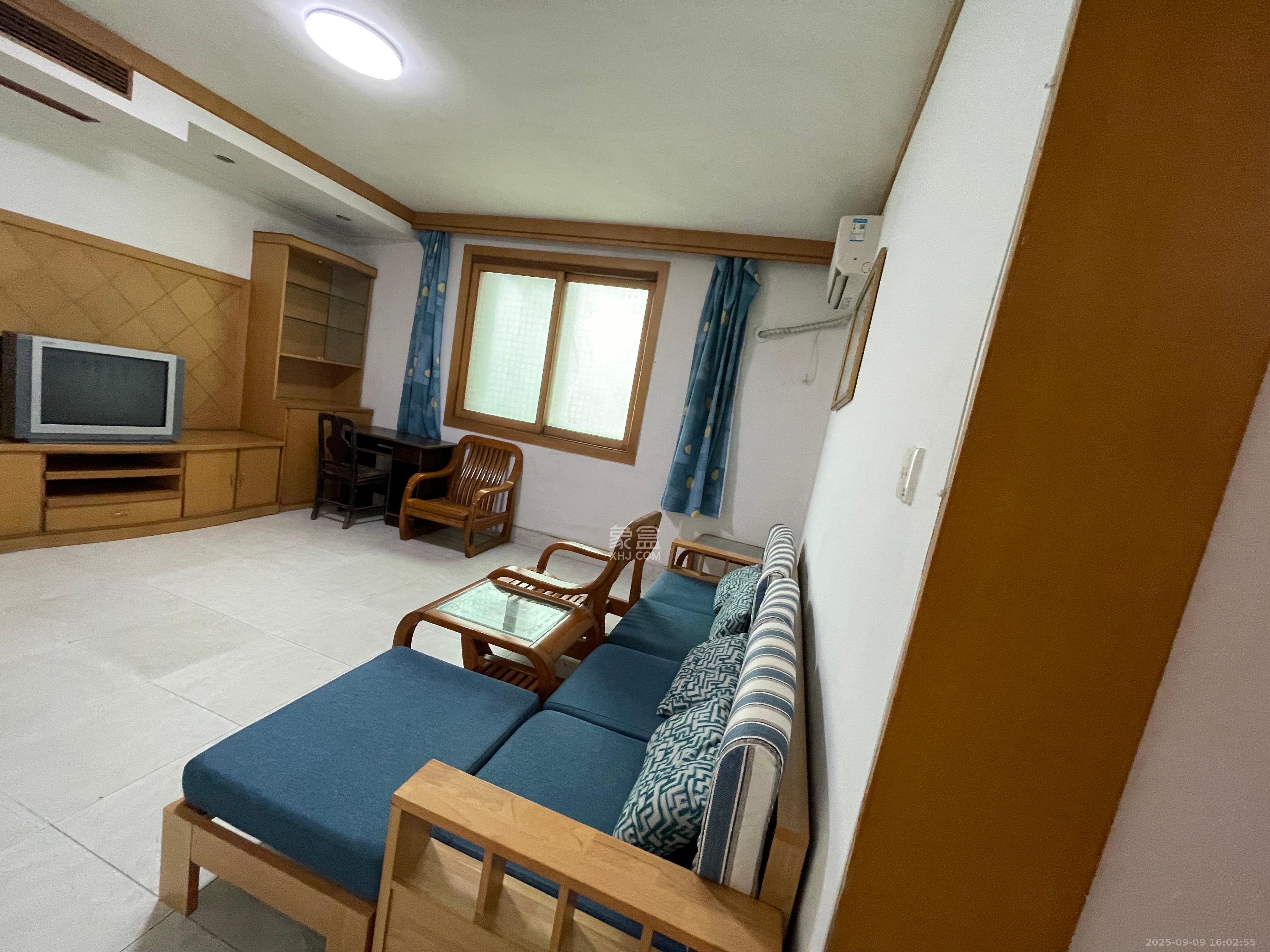 电信308 2室1厅1卫 2600.0元/月 电信308 2室1厅1卫 2600.0元/月室内图