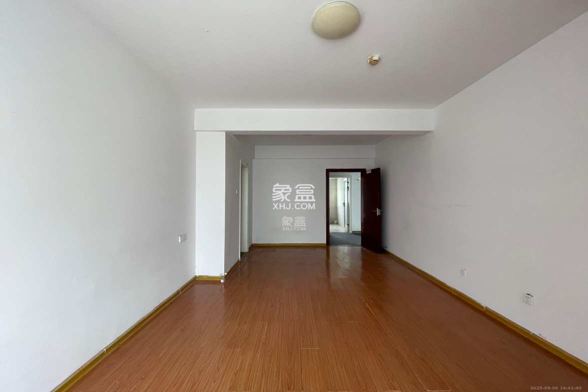 北辰三角洲E5区  3室2厅2卫    3800.0元/月 北辰三角洲E5区  3室2厅2卫    3800.0元/月室内图