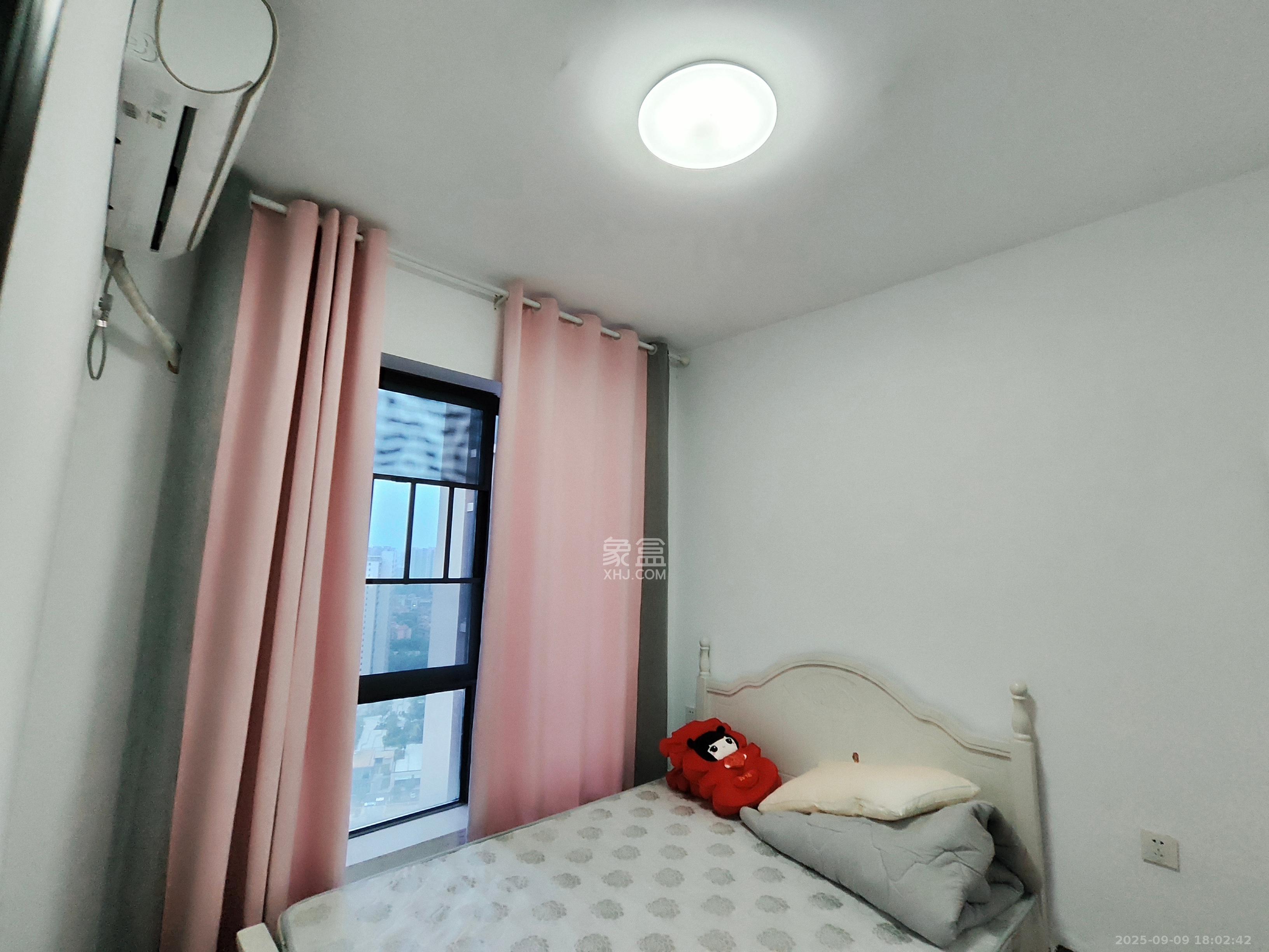 阳光城尚东湾青云苑 1室0厅0卫 2400.0元/月 阳光城尚东湾青云苑 1室0厅0卫 2400.0元/月室内图