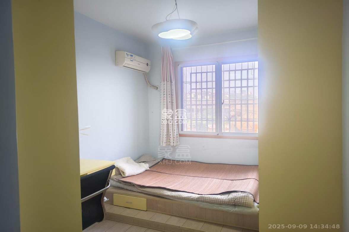 小城故事康逸名城 3室2厅2卫 1500.0元/月 小城故事康逸名城 3室2厅2卫 1500.0元/月室内图