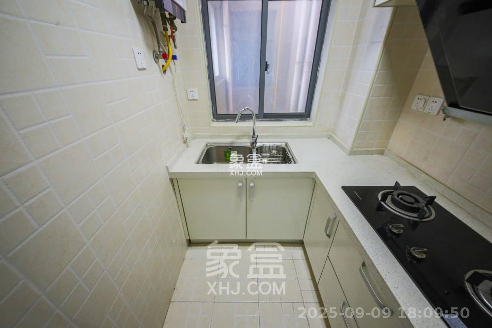 湘府东苑  2室2厅1卫    2700.0元/月室内图