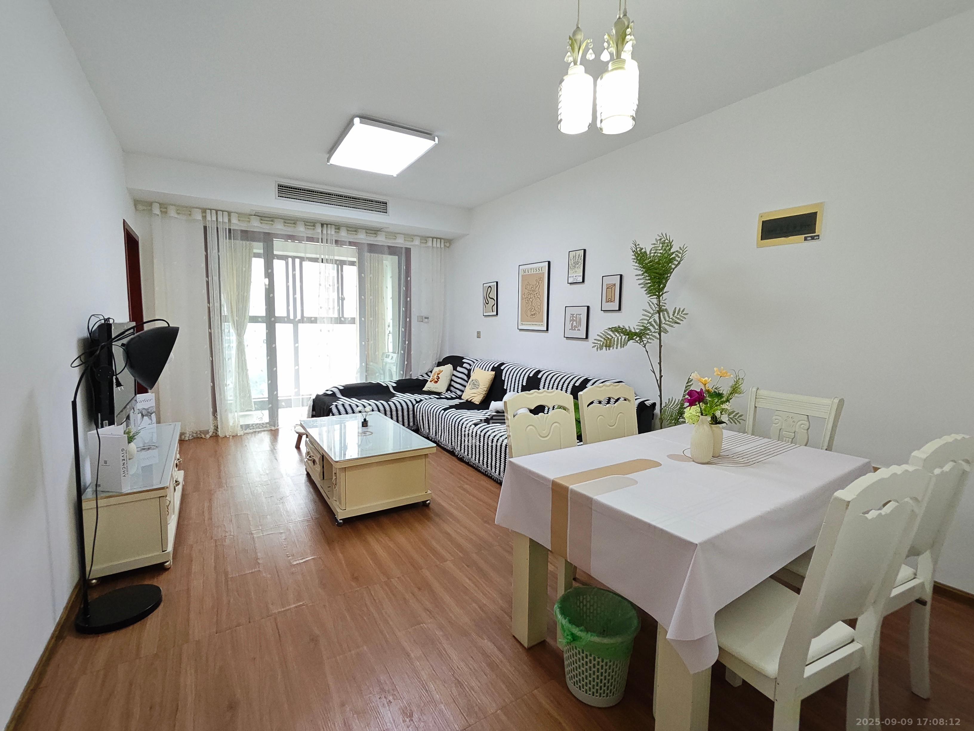 旭辉御府  3室2厅1卫   2500.00元/月室内图