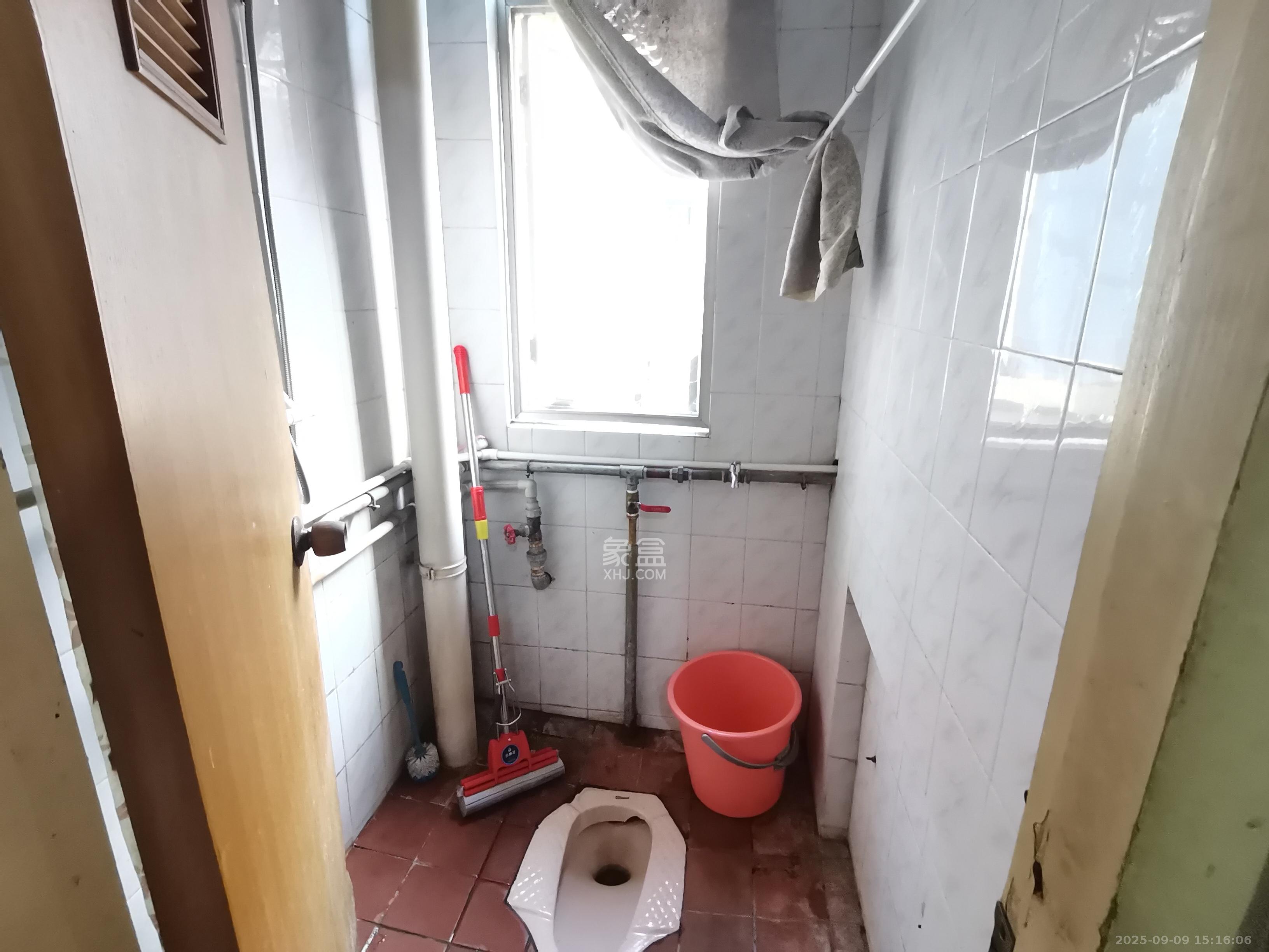 碧翠园（中房）  1室1厅1卫    850.0元/月室内图