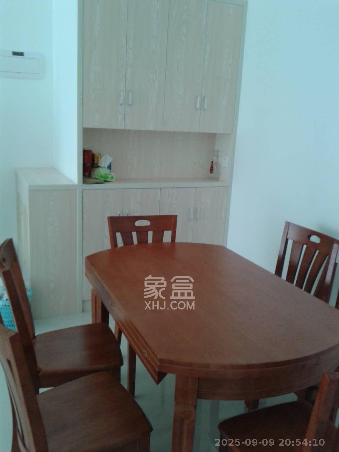 丽发新城 3室2厅1卫 1700.0元/月 丽发新城 3室2厅1卫 1700.0元/月室内图