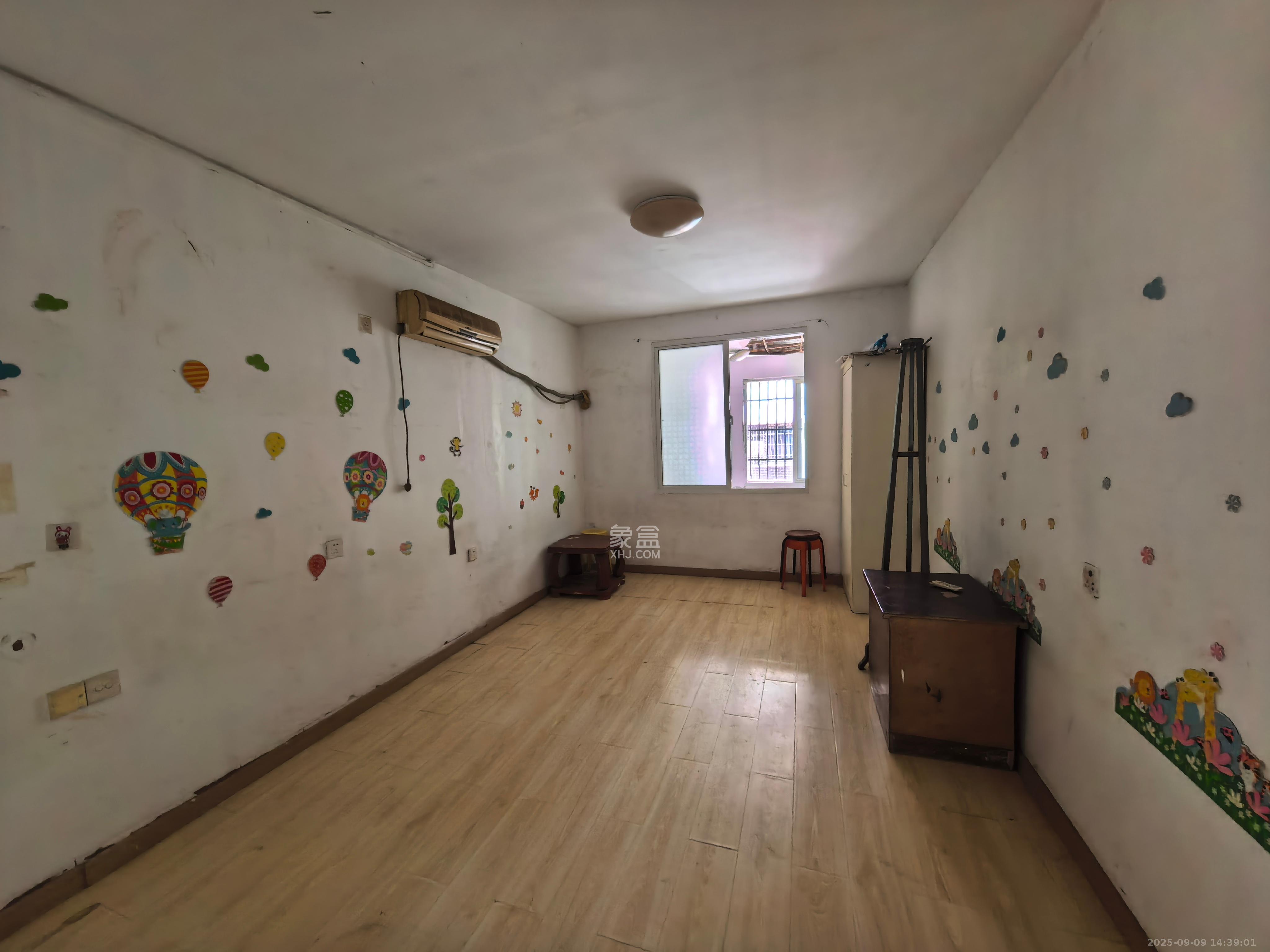 燕山街社区 2室1厅1卫 2000.0元/月 燕山街社区 2室1厅1卫 2000.0元/月室内图