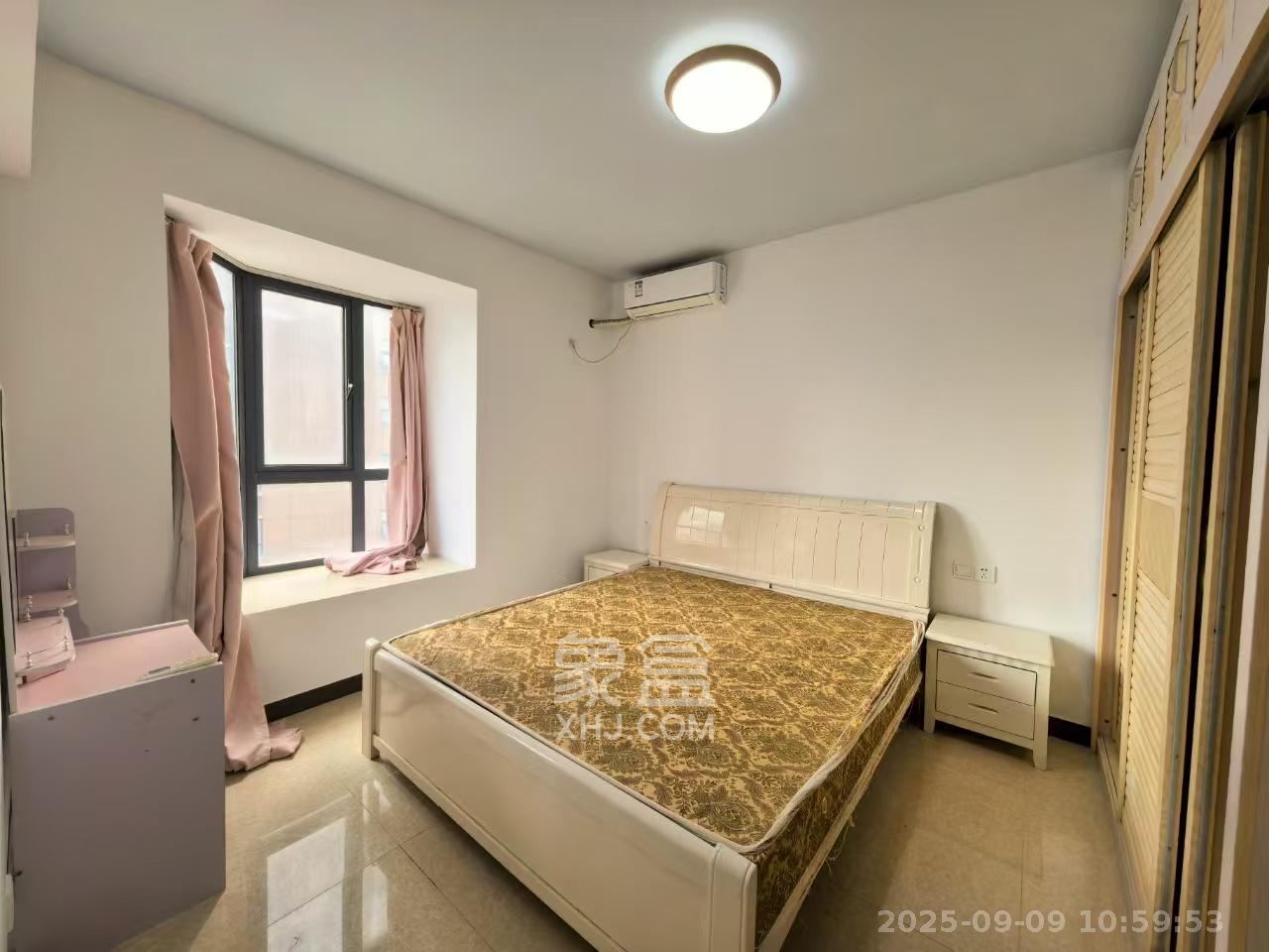 地华梅溪湖畔  2室2厅1卫    2200.0元/月 地华梅溪湖畔  2室2厅1卫    2200.0元/月室内图