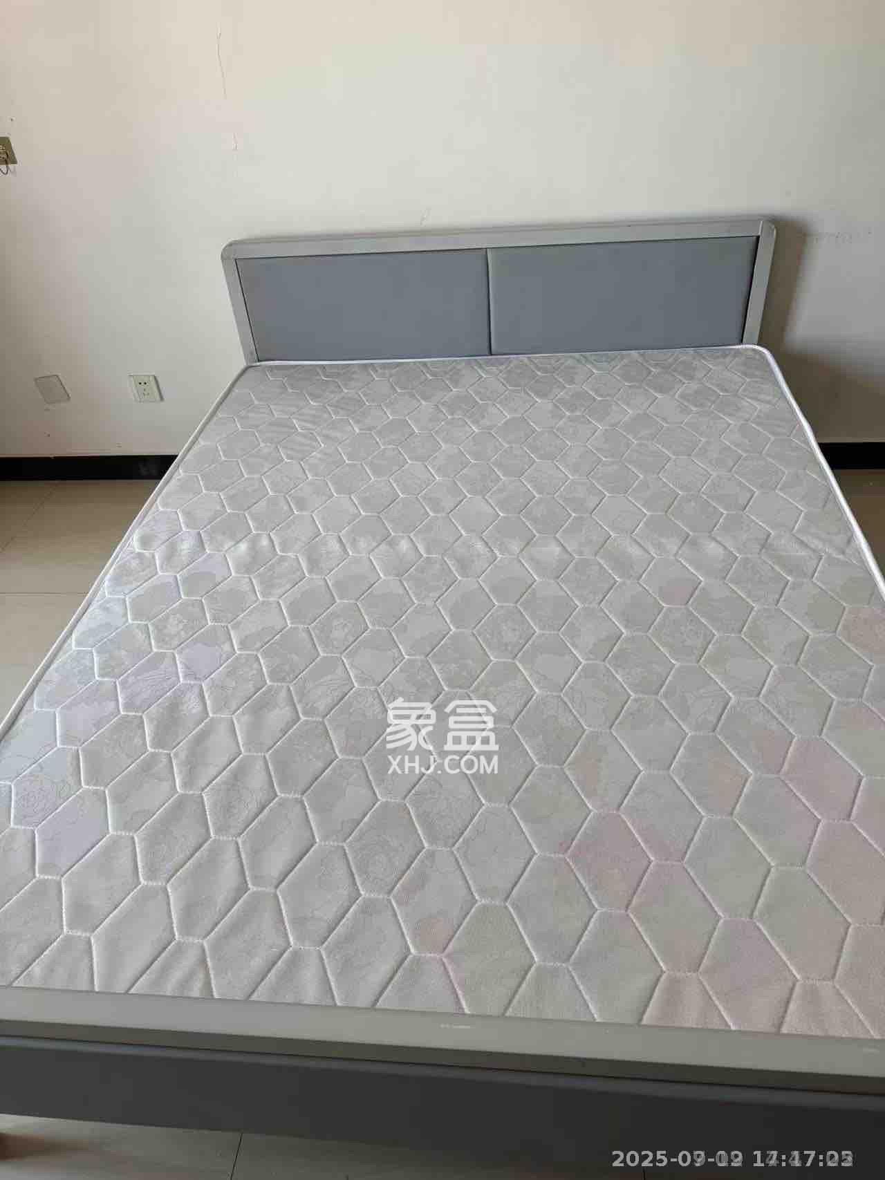 惠通才郡  1室1厅1卫    1200.0元/月室内图