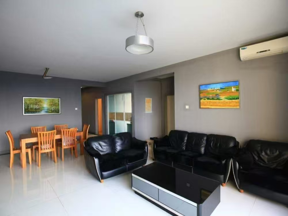 紫荆花园一期  3室2厅2卫    7000.0元/月 紫荆花园一期  3室2厅2卫    7000.0元/月