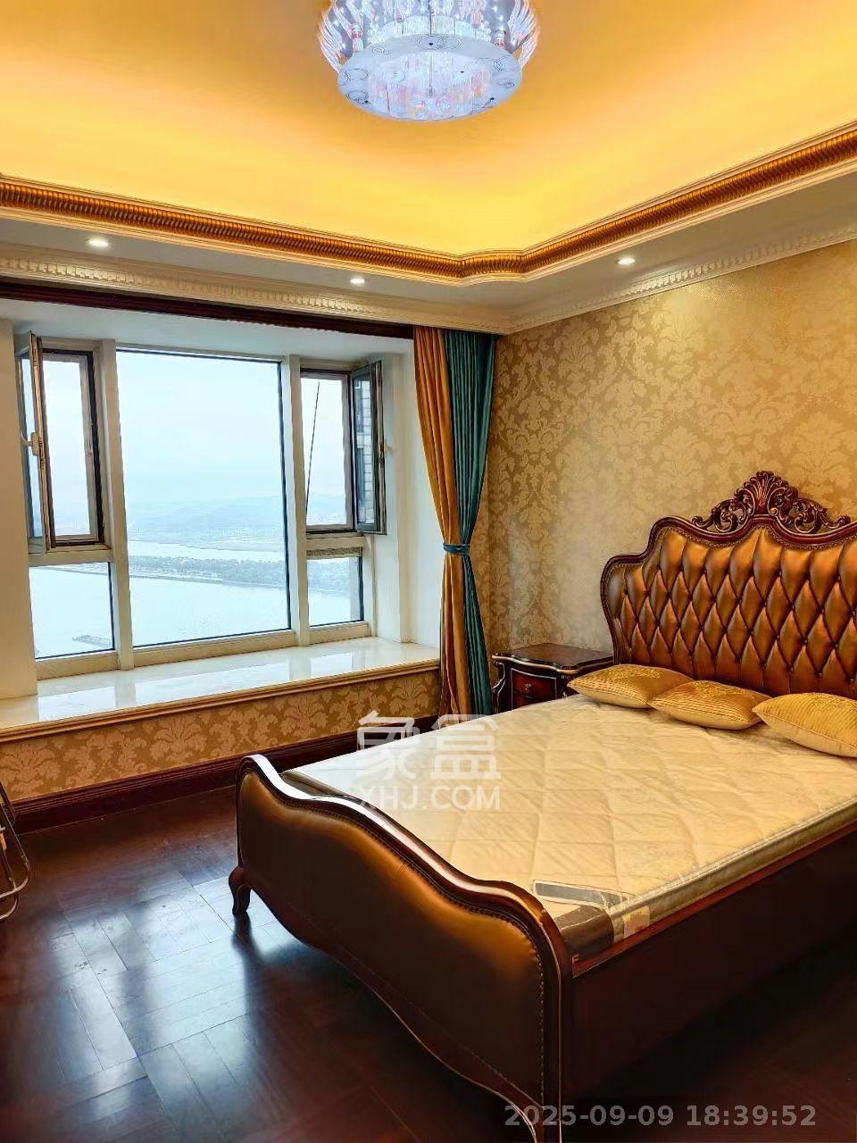 万达公馆  4室2厅1卫    9500.0元/月室内图