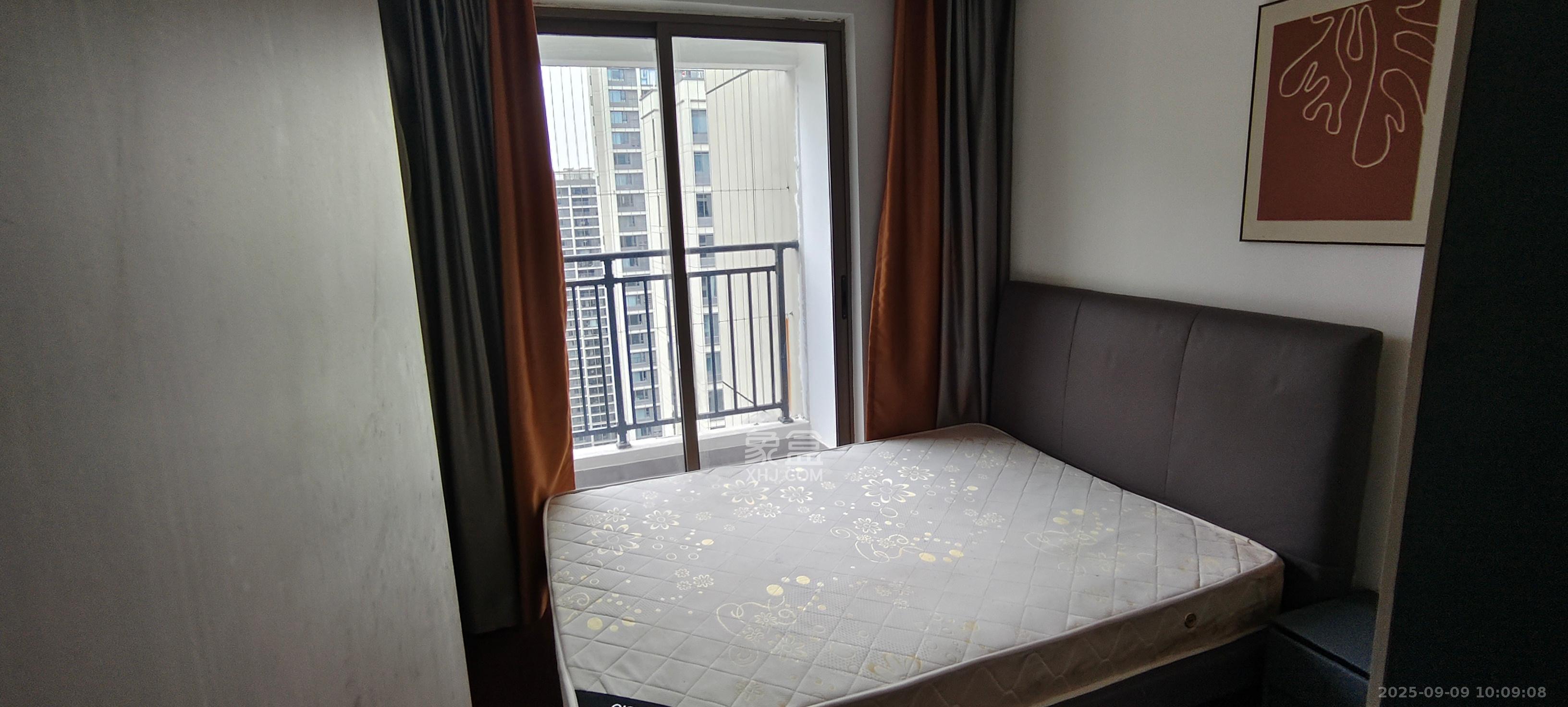 旭辉雨花郡  4室2厅2卫    4500.0元/月 旭辉雨花郡  4室2厅2卫    4500.0元/月室内图1