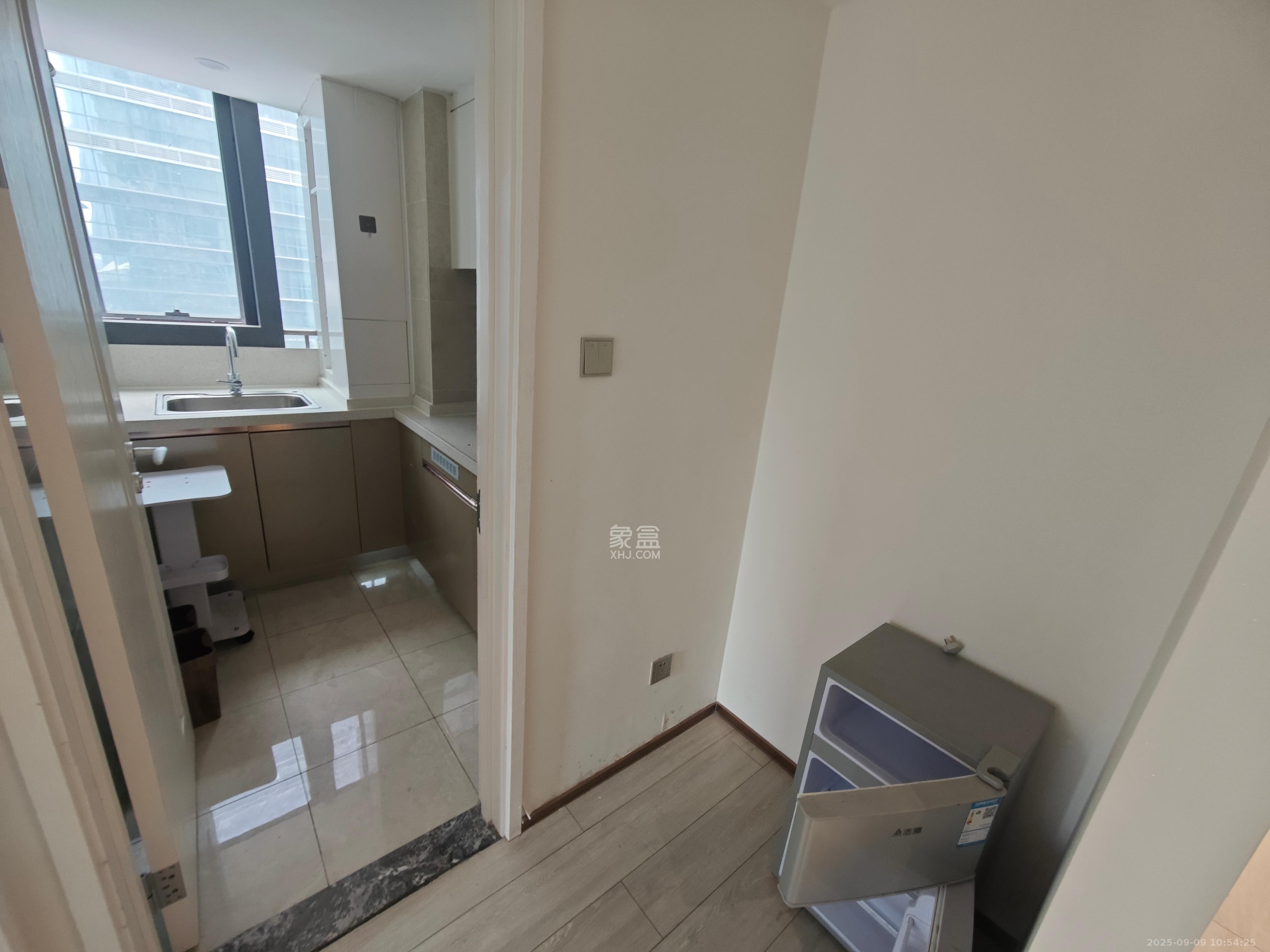 华远华时代 4室1厅2卫 4600.0元/月 华远华时代 4室1厅2卫 4600.0元/月室内图