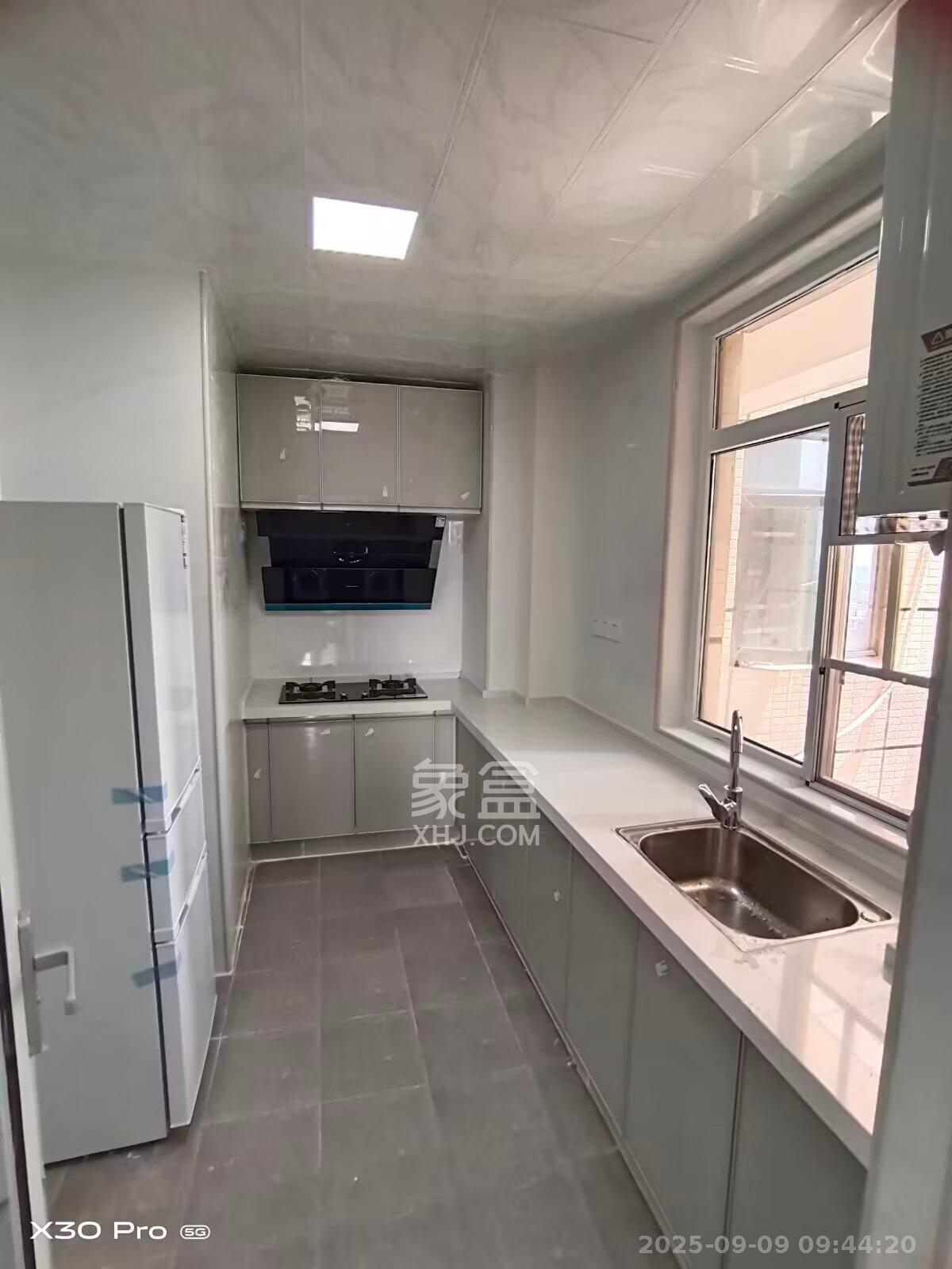 和悦城(蟠龙景苑) 3室2厅1卫 2000.0元/月 和悦城(蟠龙景苑) 3室2厅1卫 2000.0元/月室内图